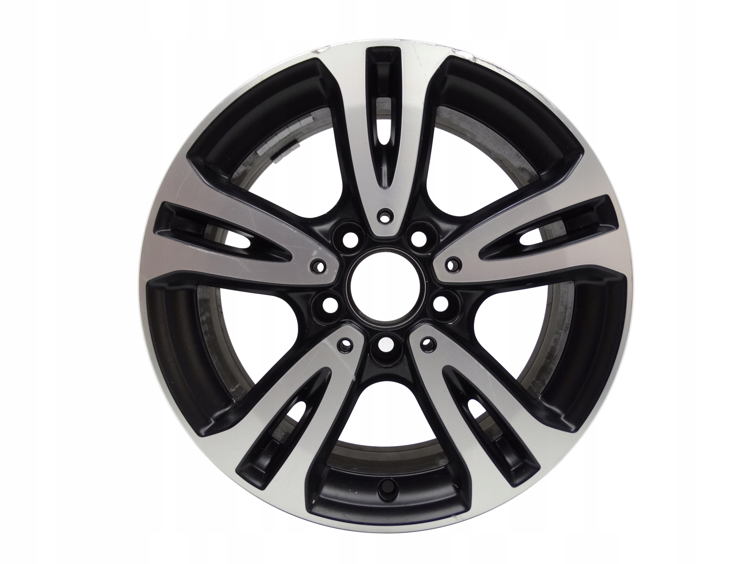 Mercedes B-klasa W246 felga 16 cali A2464010000