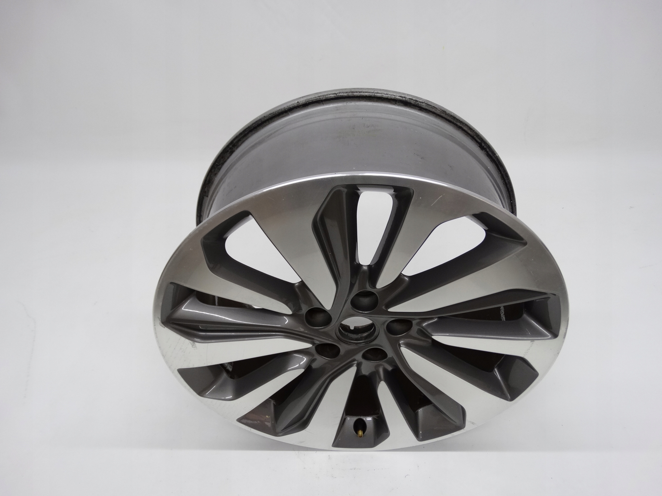 Second image of Opel Astra J GTC felga 19 cali 0P081 K1 oryginalna