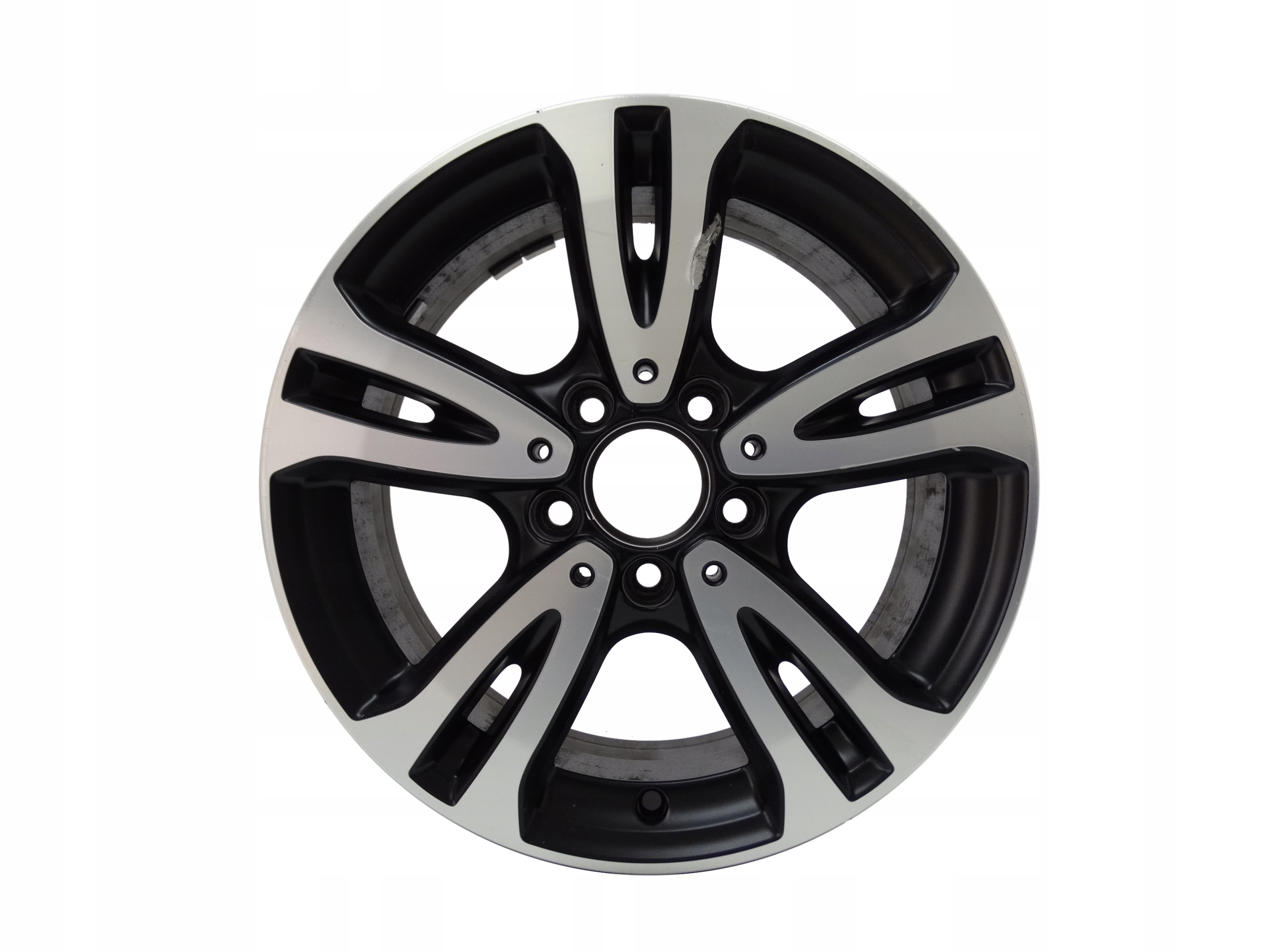 Mercedes B-klasa W246 felga 16 cali A2464010000