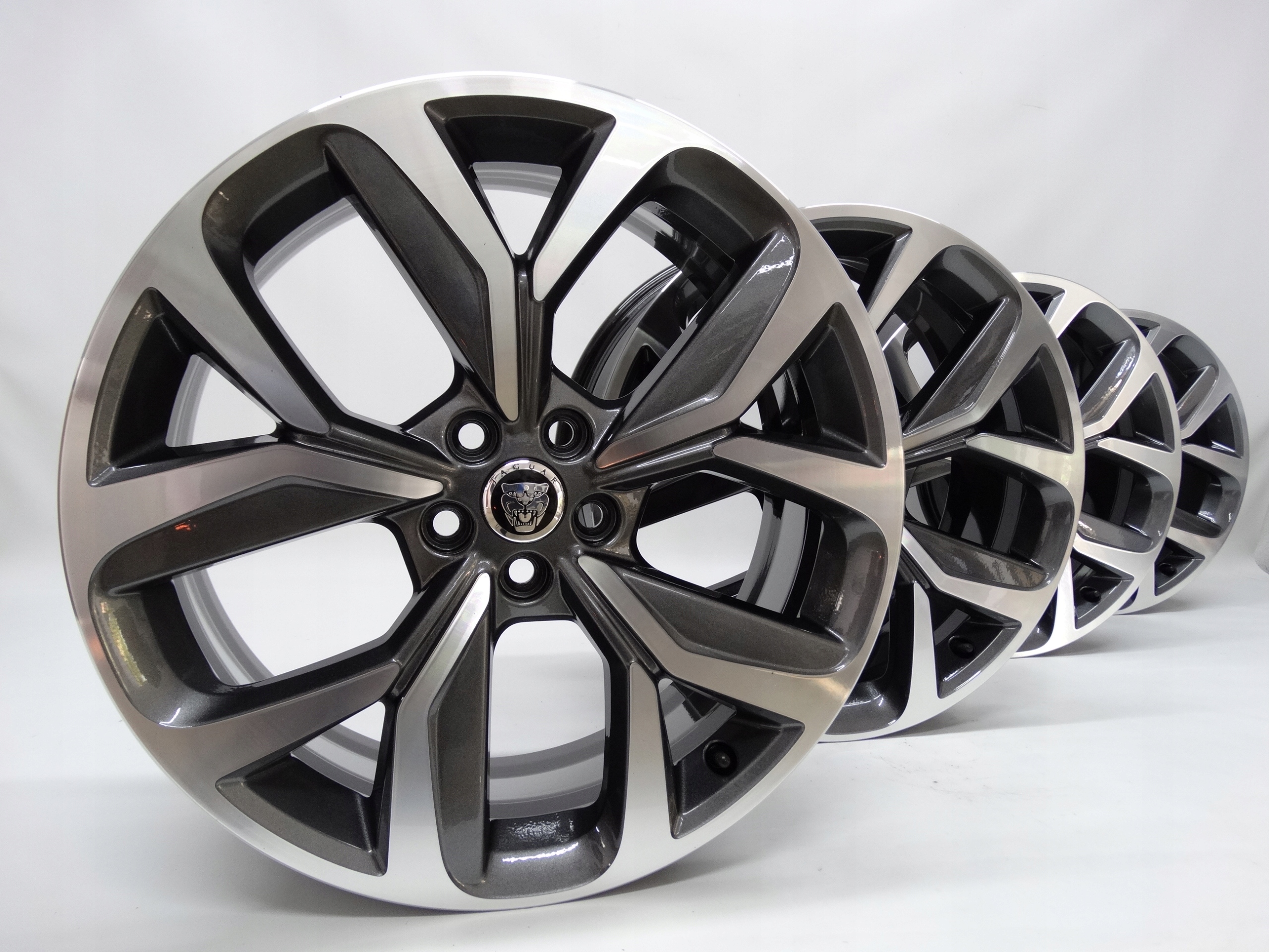 Second image of Jaguar I-Pace komplet felg 20 cali J9D3-1007-KB
