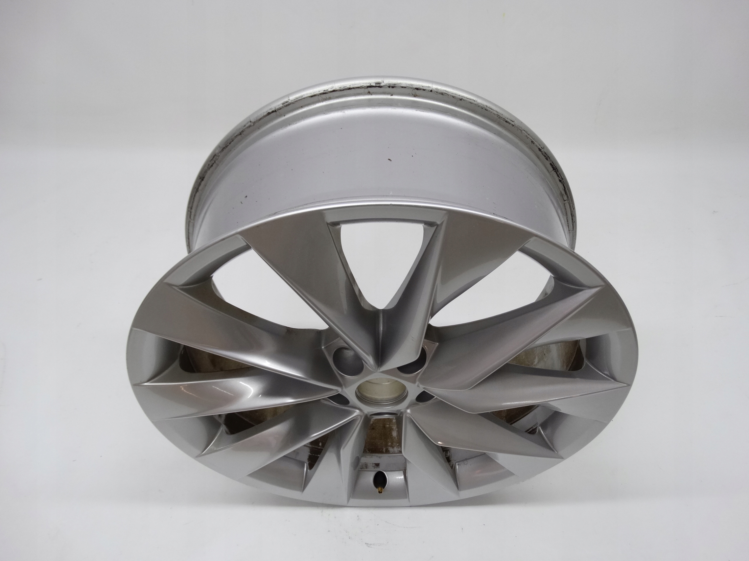 Second image of Skoda Enyaq iV felga 19 cali 5LA601025 oryginał