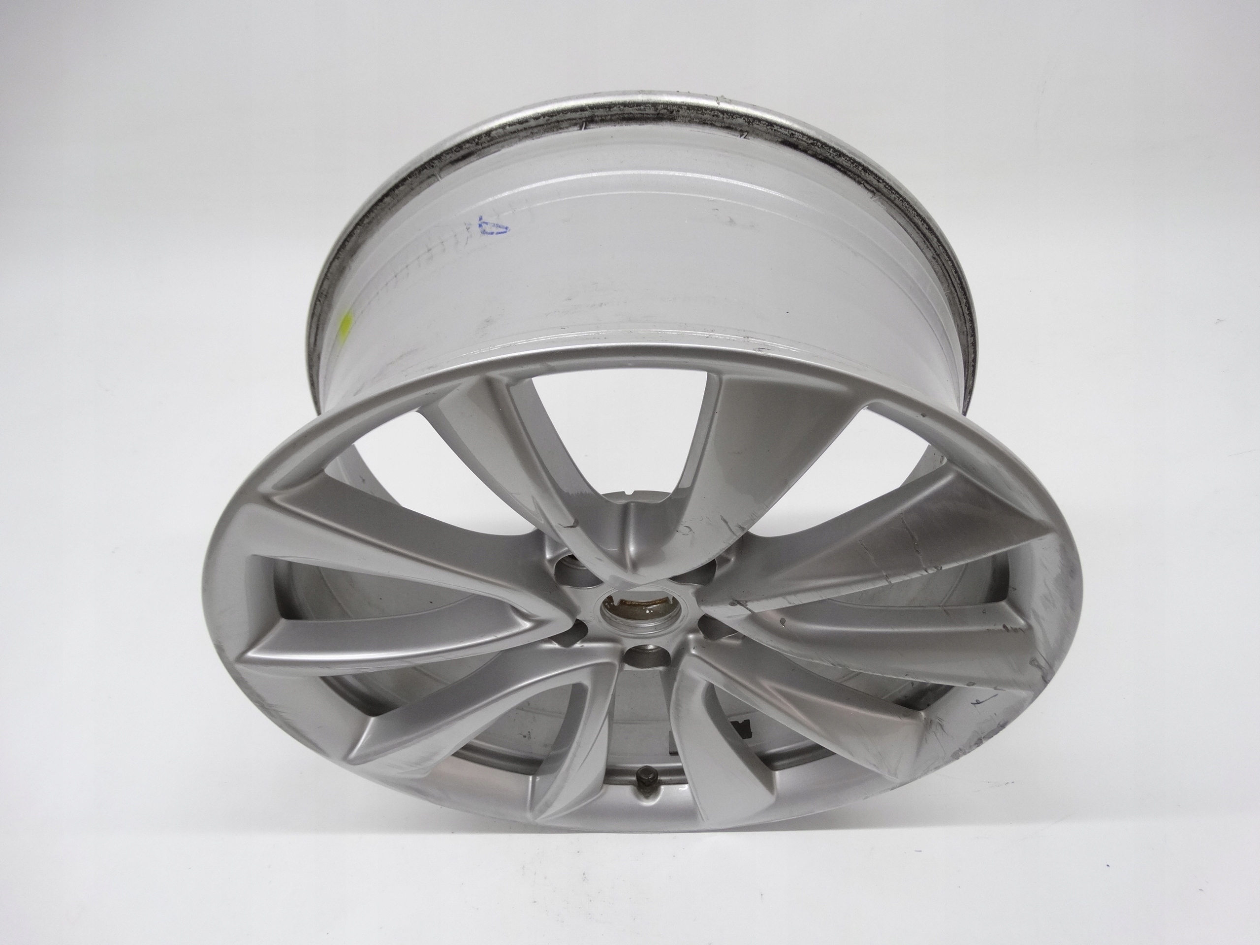 Second image of Tesla Model 3 felga 19 cali 1044224-00-B oryginał