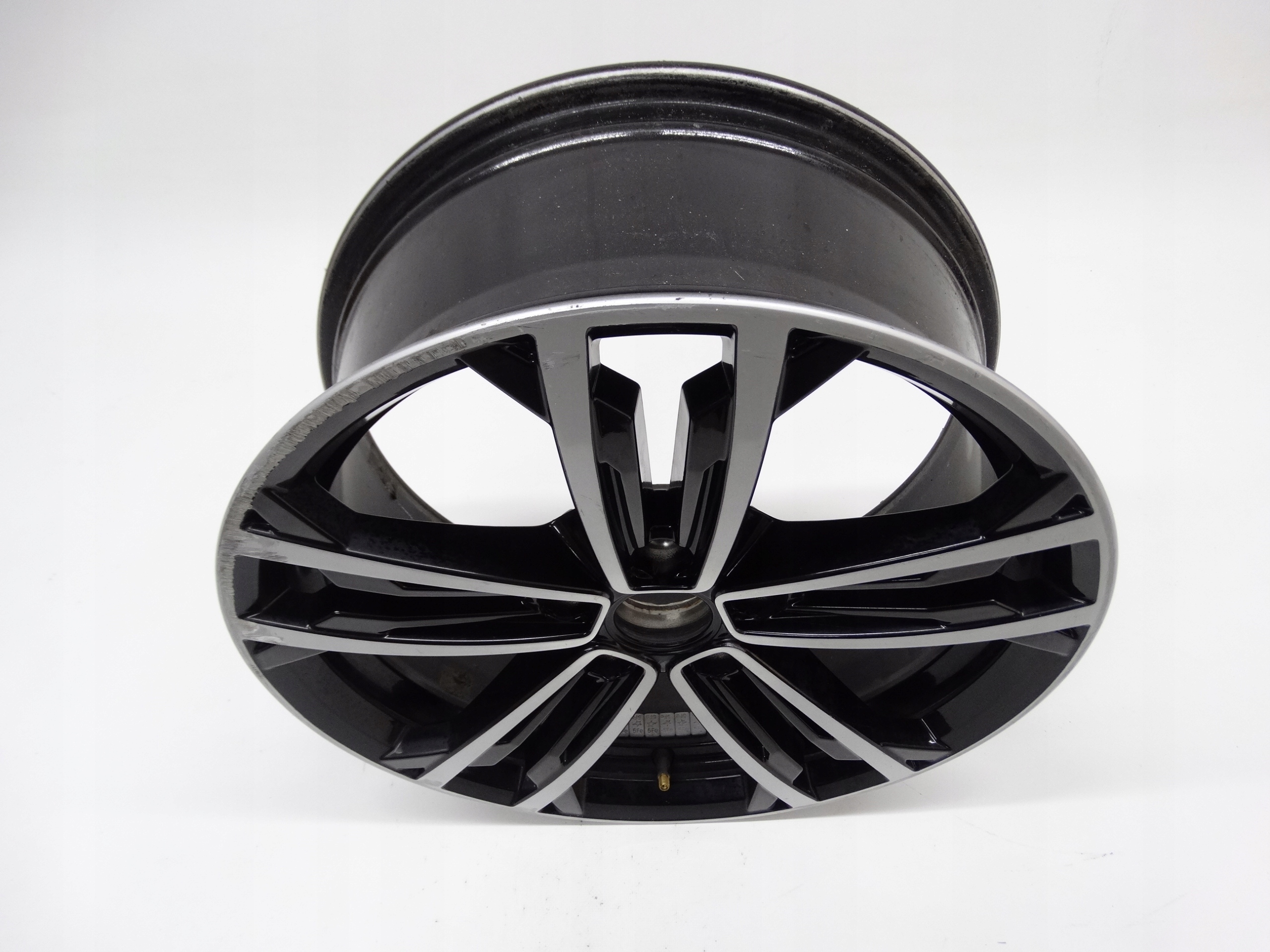 Second image of VW Golf VII GTE felga 17 cali 5GE601025B oryginał