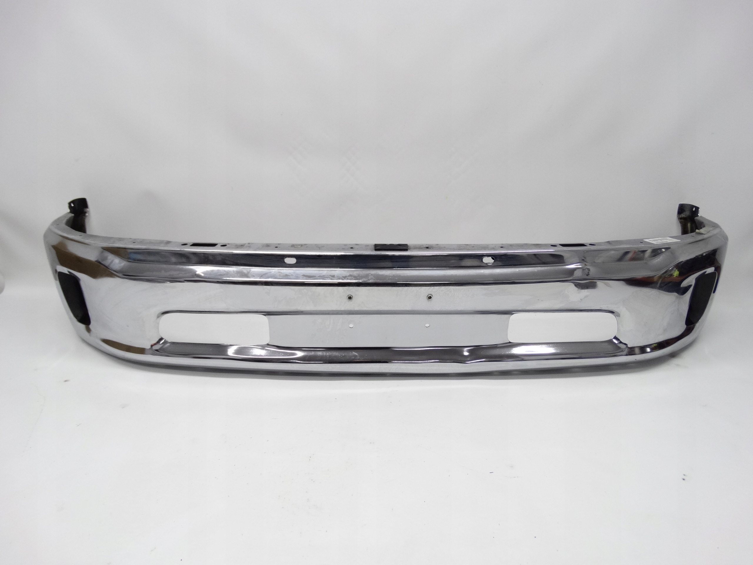 Second image of RAM 1500 Lift 13-18 zderzak bez PDC 68217354AB