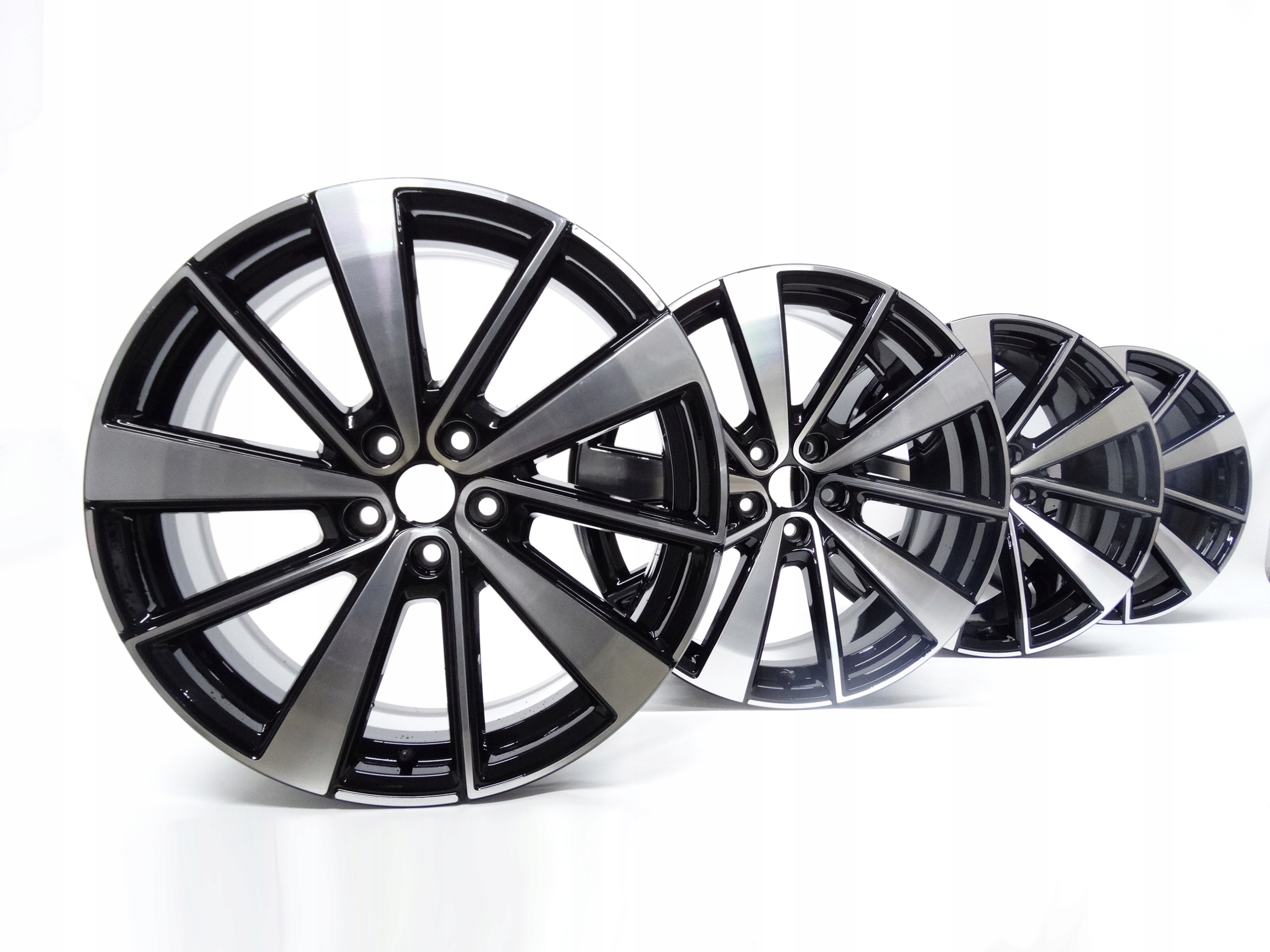 Second image of Polestar 2 komplet 19 cali 32134523 / 31680895