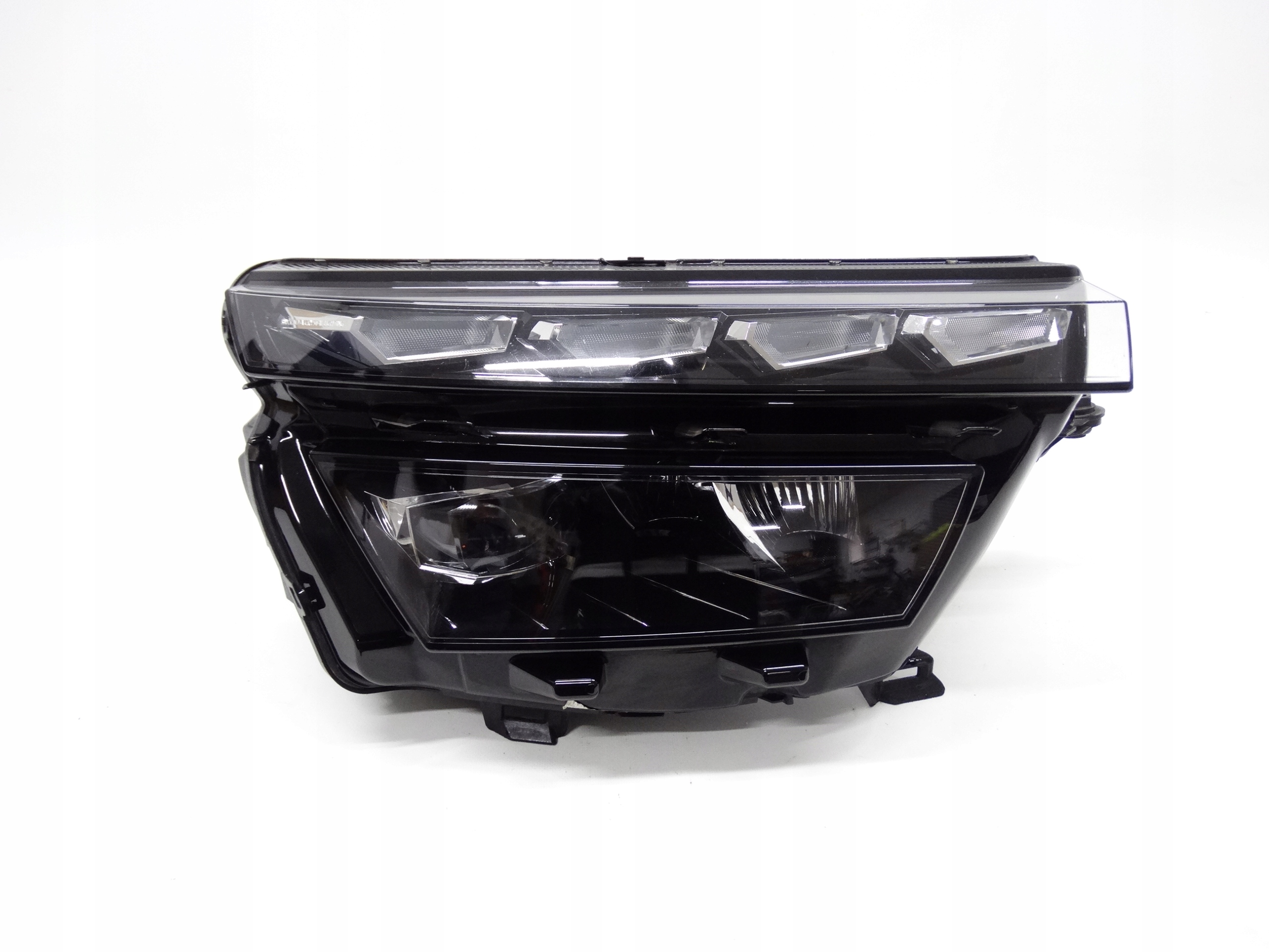 Second image of Skoda Kamiq 19- lampa Full LED prawa 658941016B
