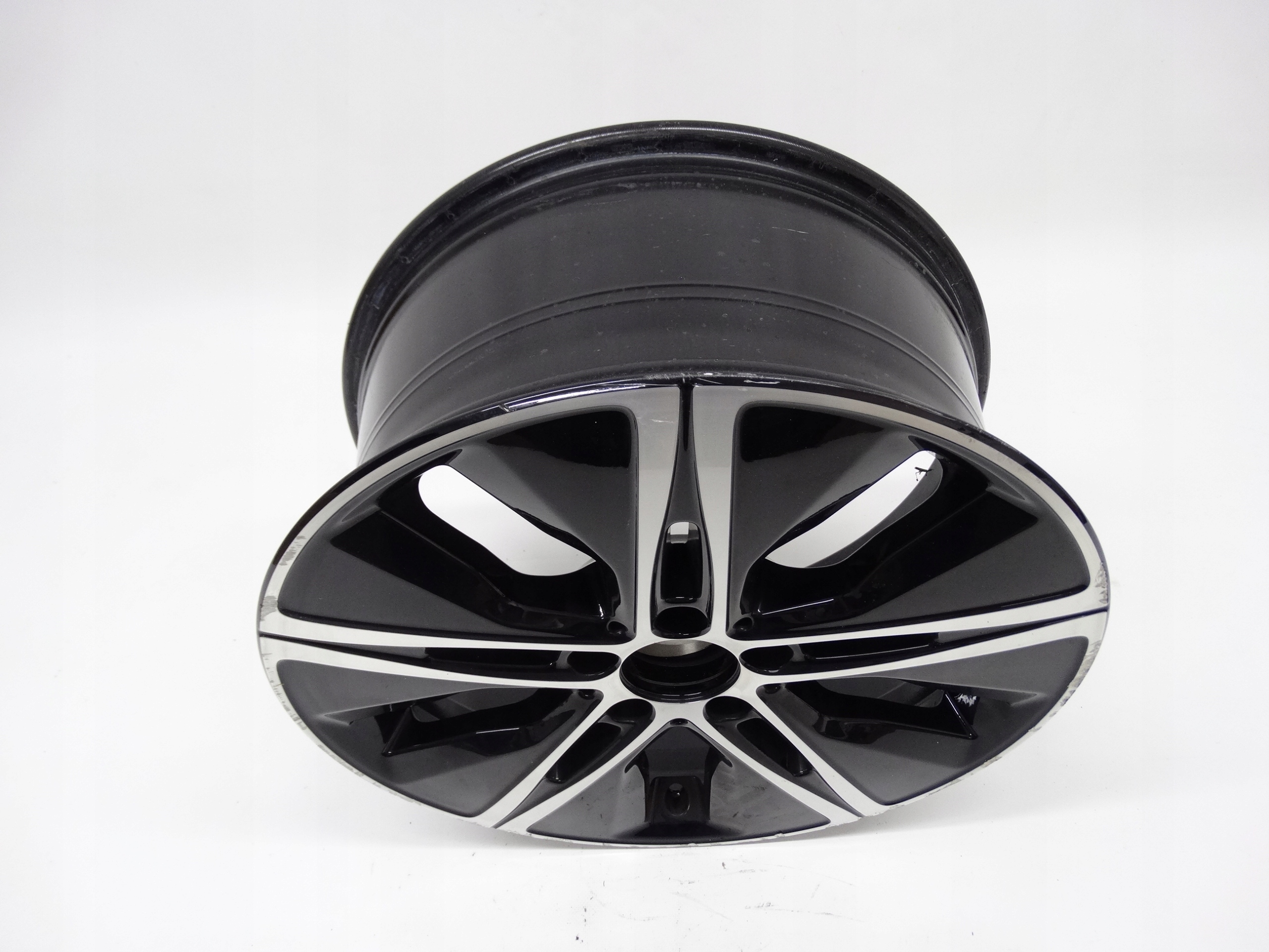 Second image of Mercedes C-klasa W205 A205 18 cali A2054018300