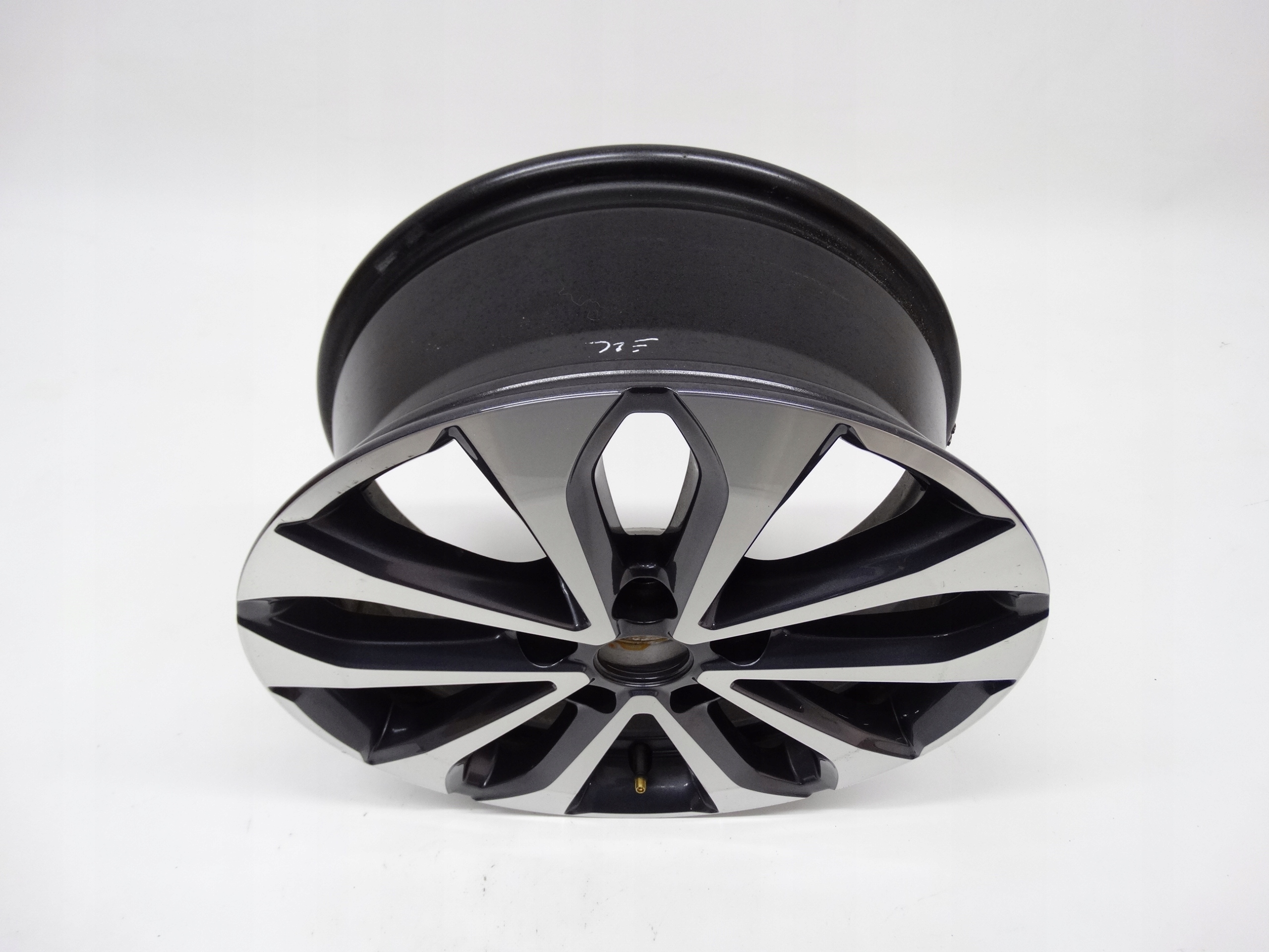 Second image of Renault Megane IV Talisman felga 16 cal 403007532R