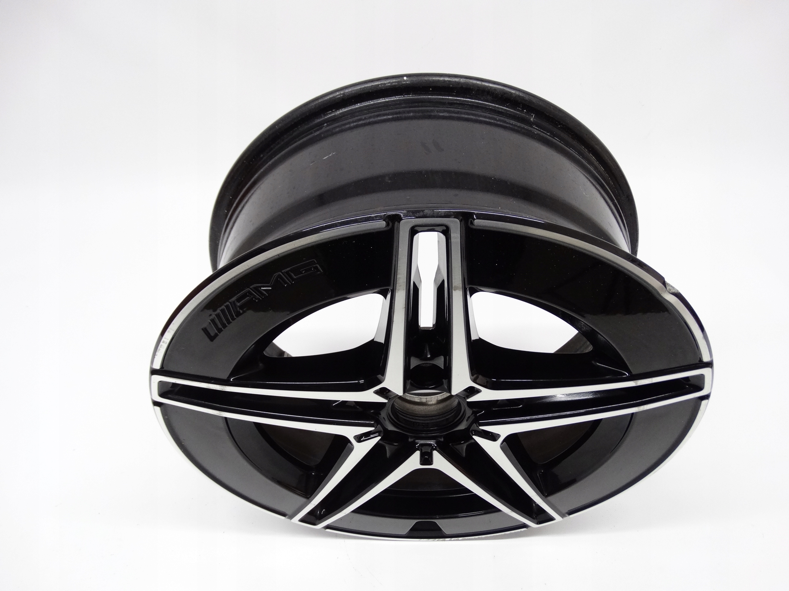 Second image of Mercedes C-klasa W206 AMG 18 cal przód A2064011700