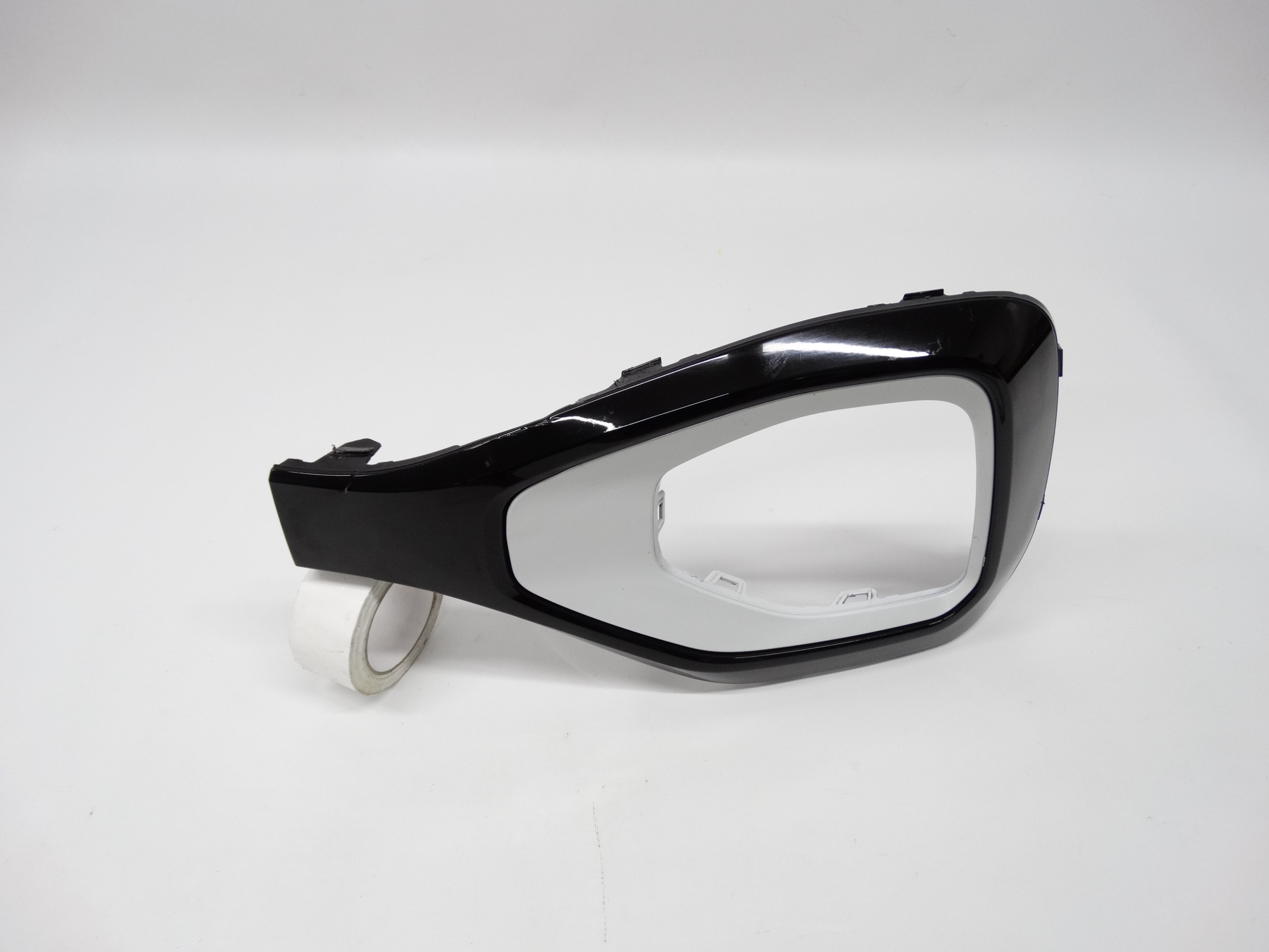 Second image of VW T-Roc R-Line Lift 2021- kratka lewa 2GA853189