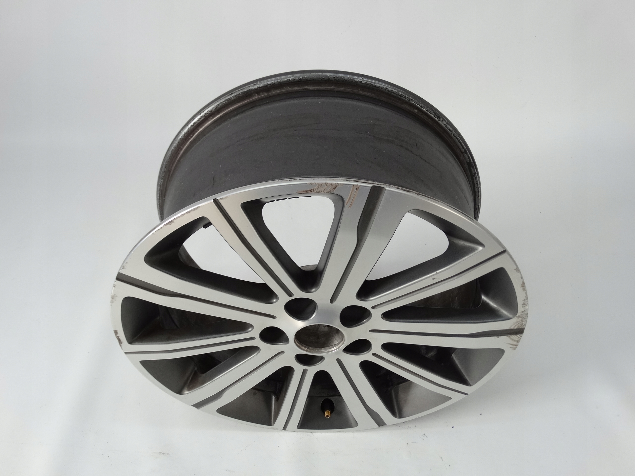 Second image of Peugeot 308 II T9 felga 17 cali 9677990077