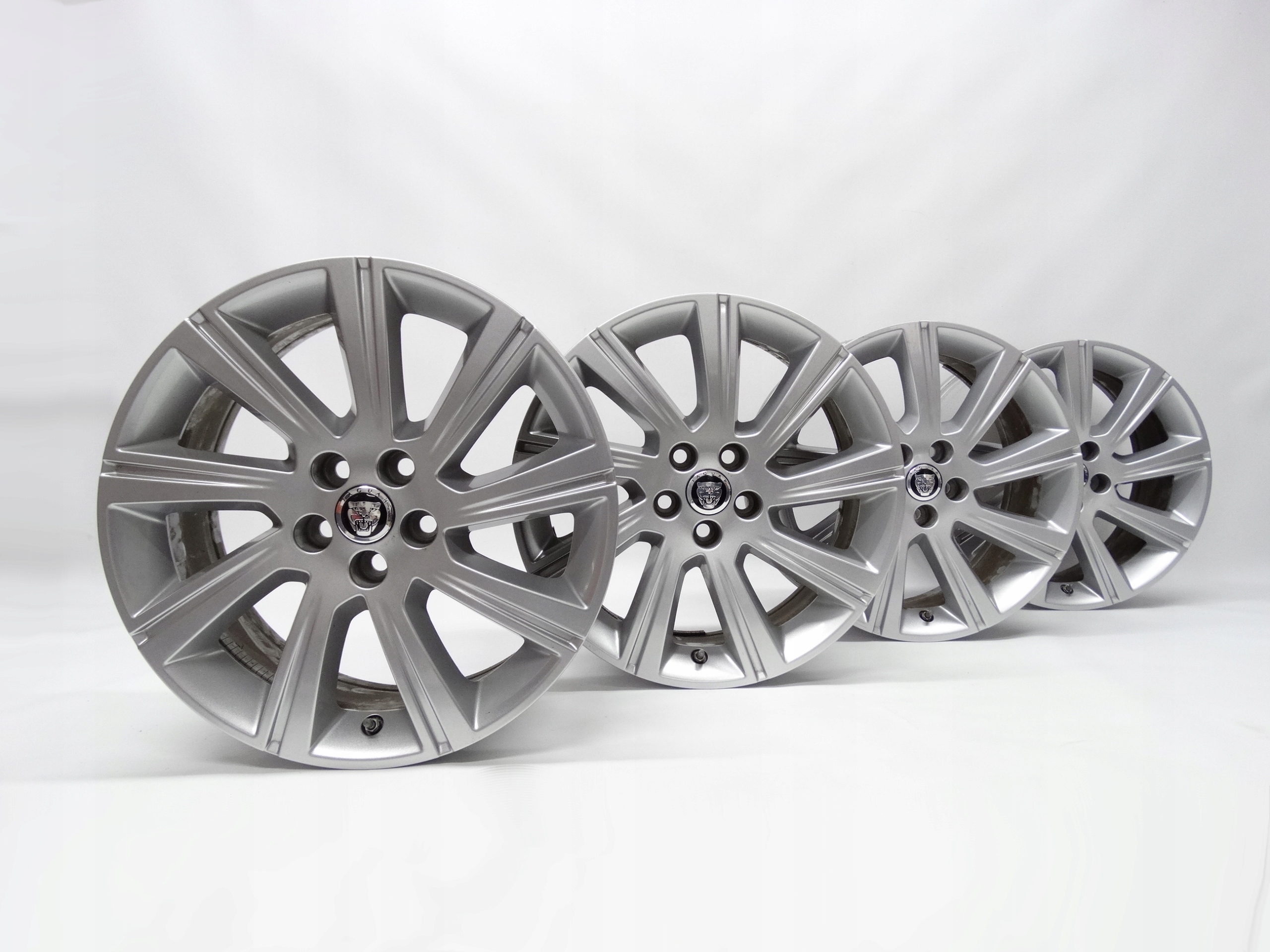 Second image of Jaguar E-Pace X540 komplet 18 cali J9C3-BA