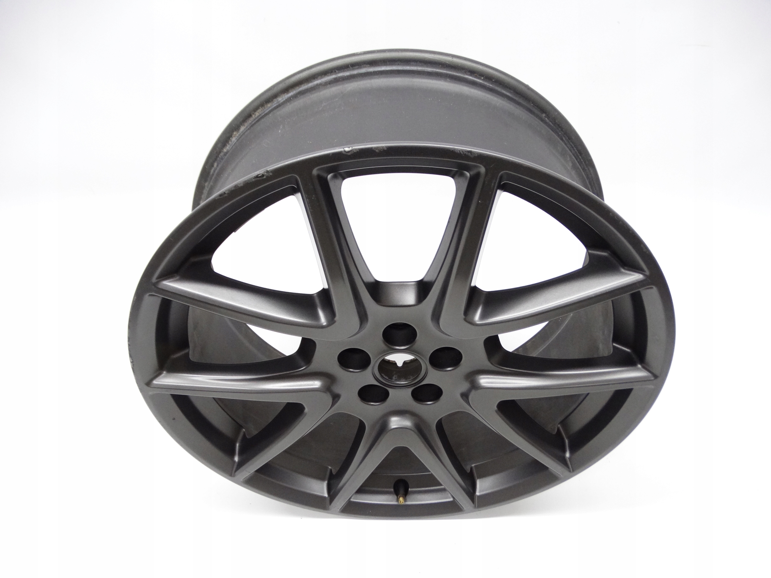 Second image of Range Rover Velar R-Dynamic 21 cali M8A2-1007-DA