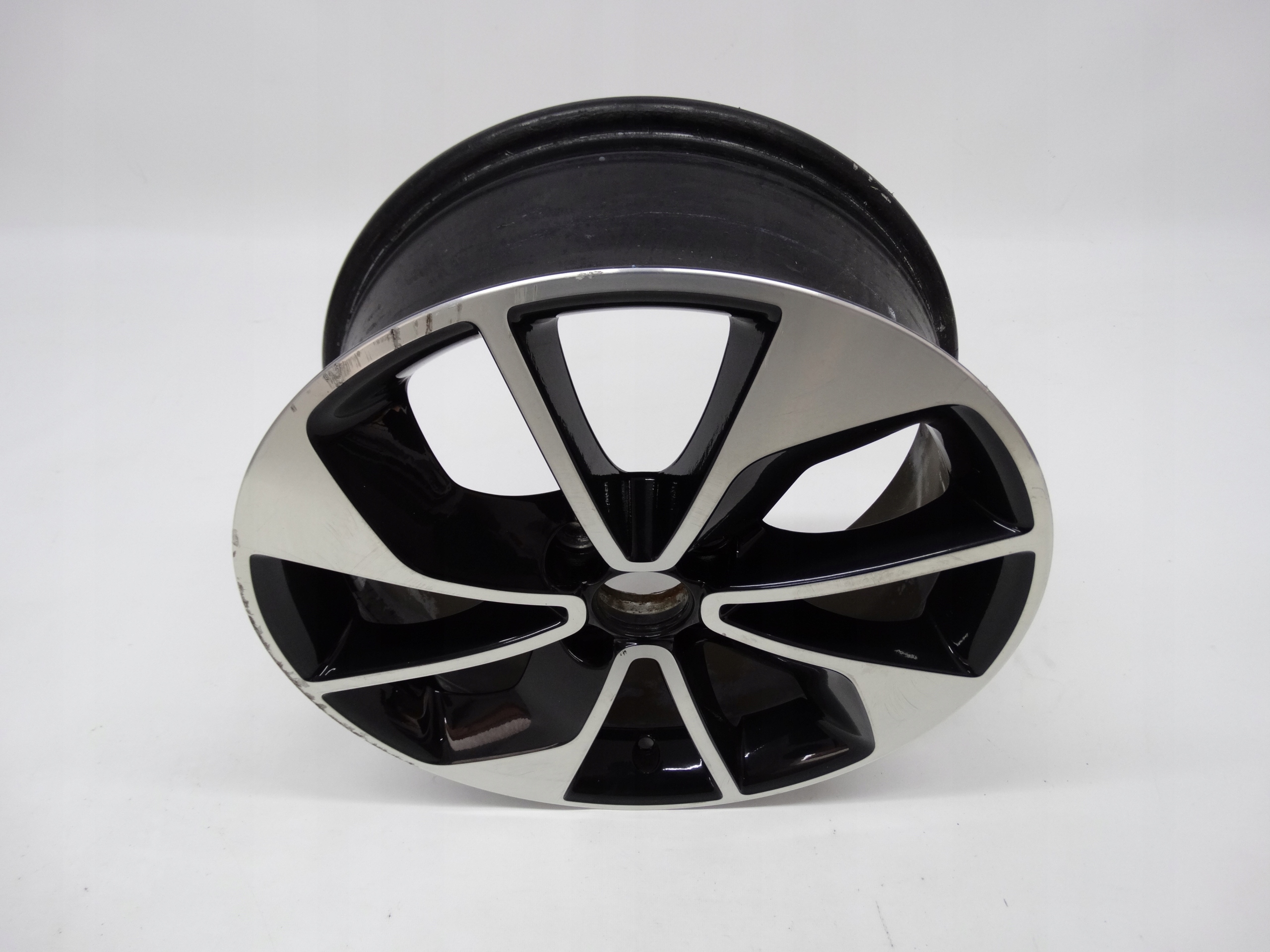 Second image of Renault Clio IV felga 16 cali 403009007R oryginał