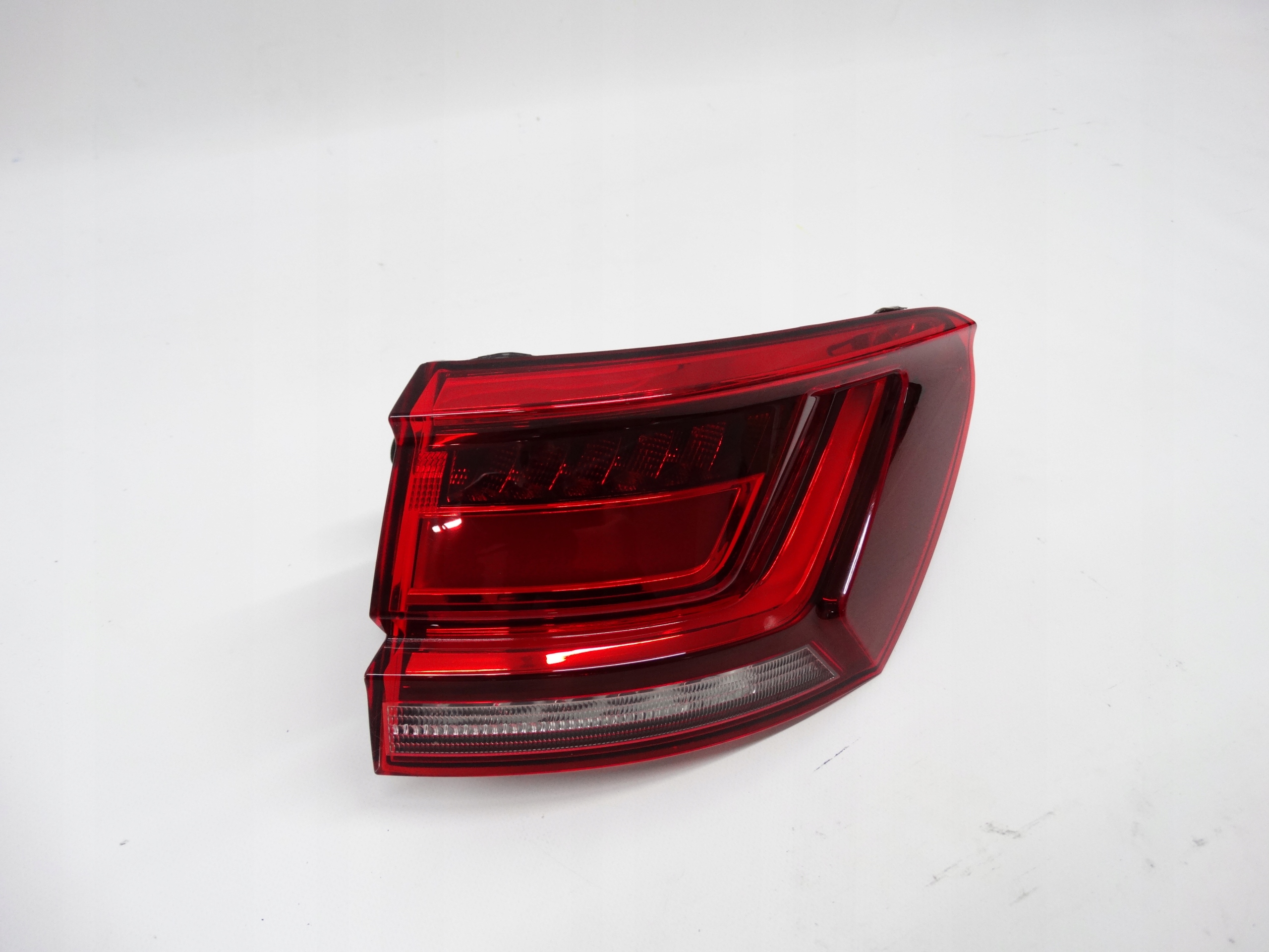 Second image of VW Touareg III 760 18-23 lampa LED 760945096A