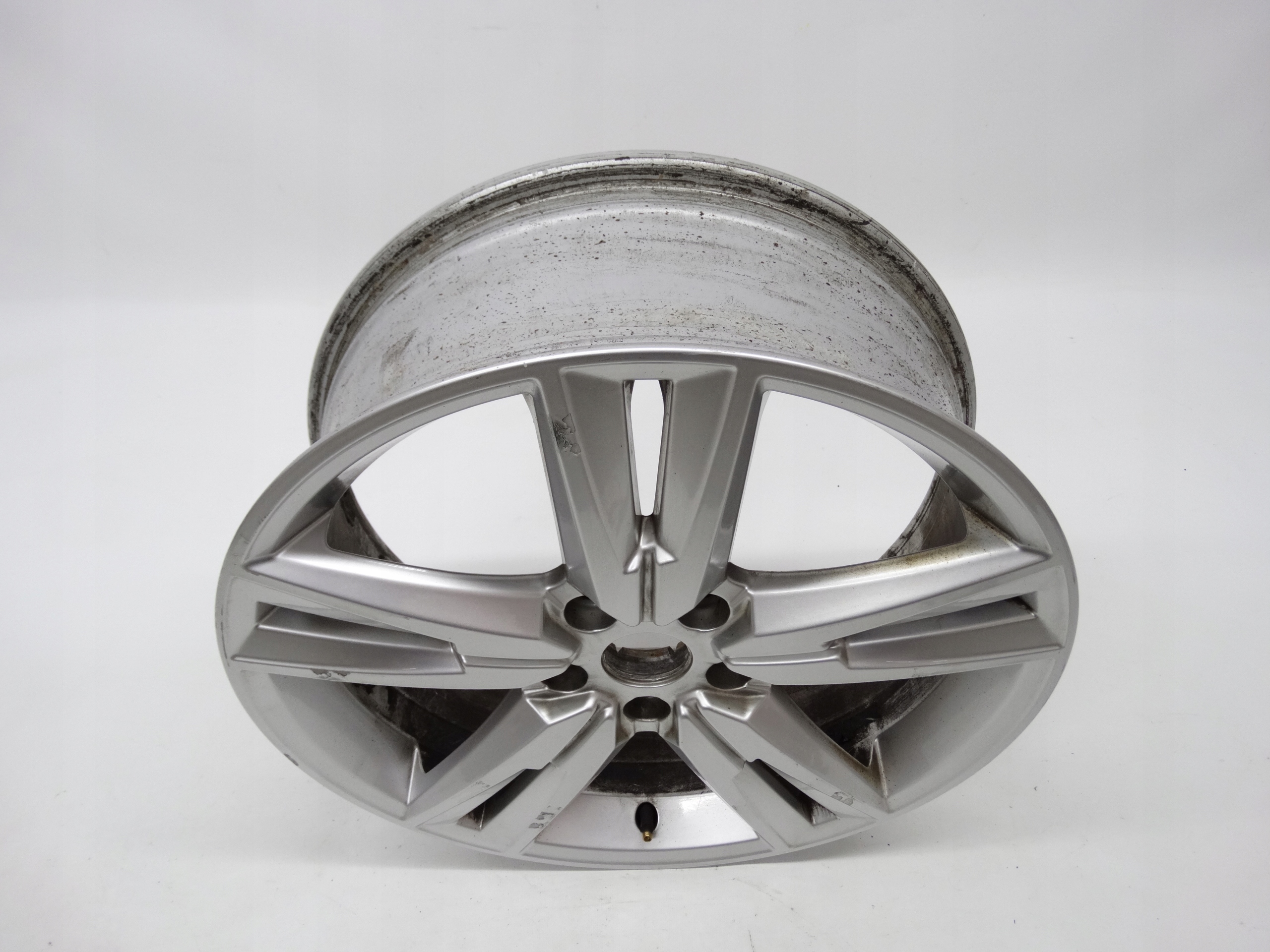 Second image of Seat Ateca felga 18 cali 575601025G oryginalna