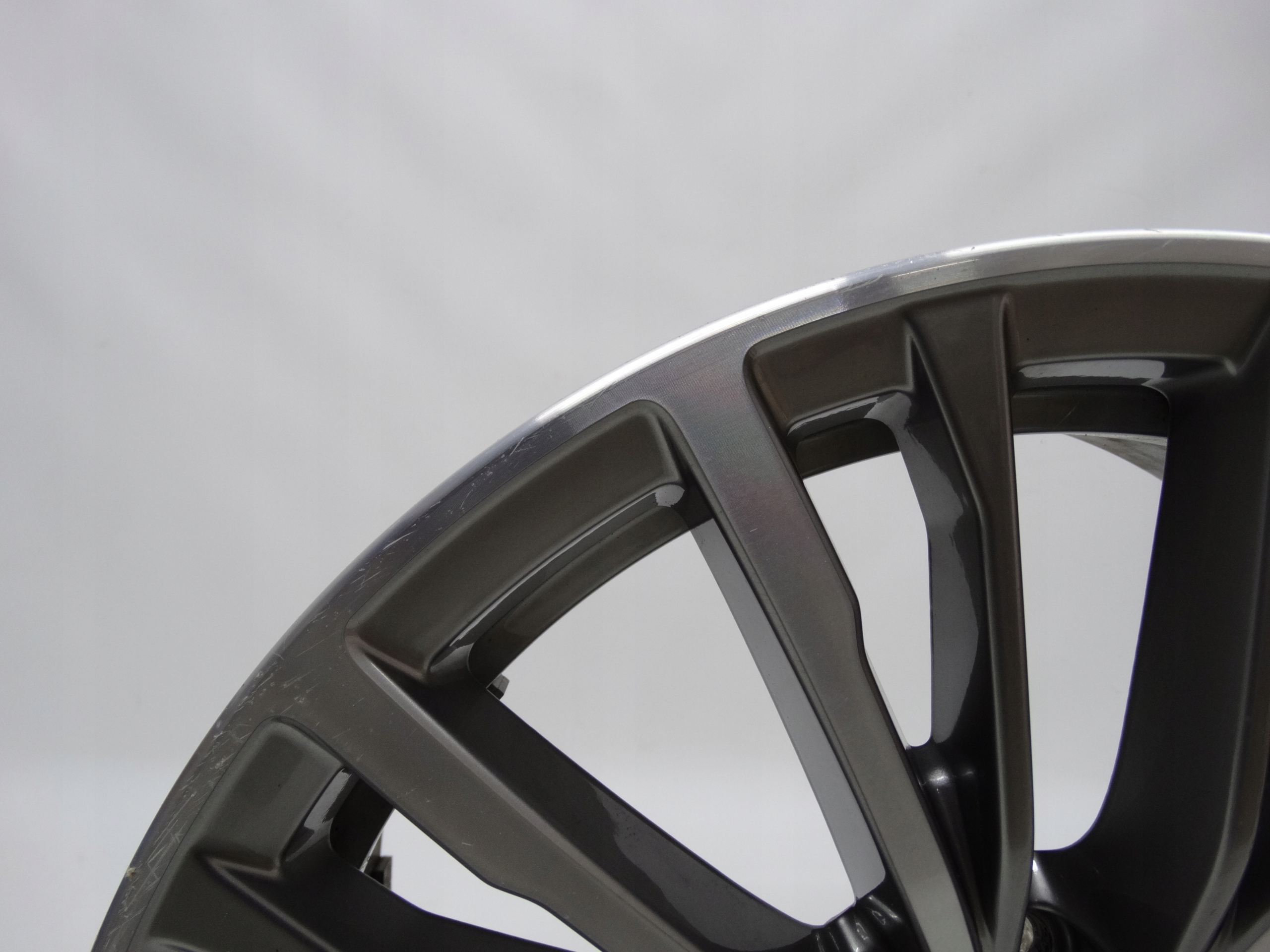 Second image of BMW 3 G20 G21 felga 18 cali 6883523 oryginalna