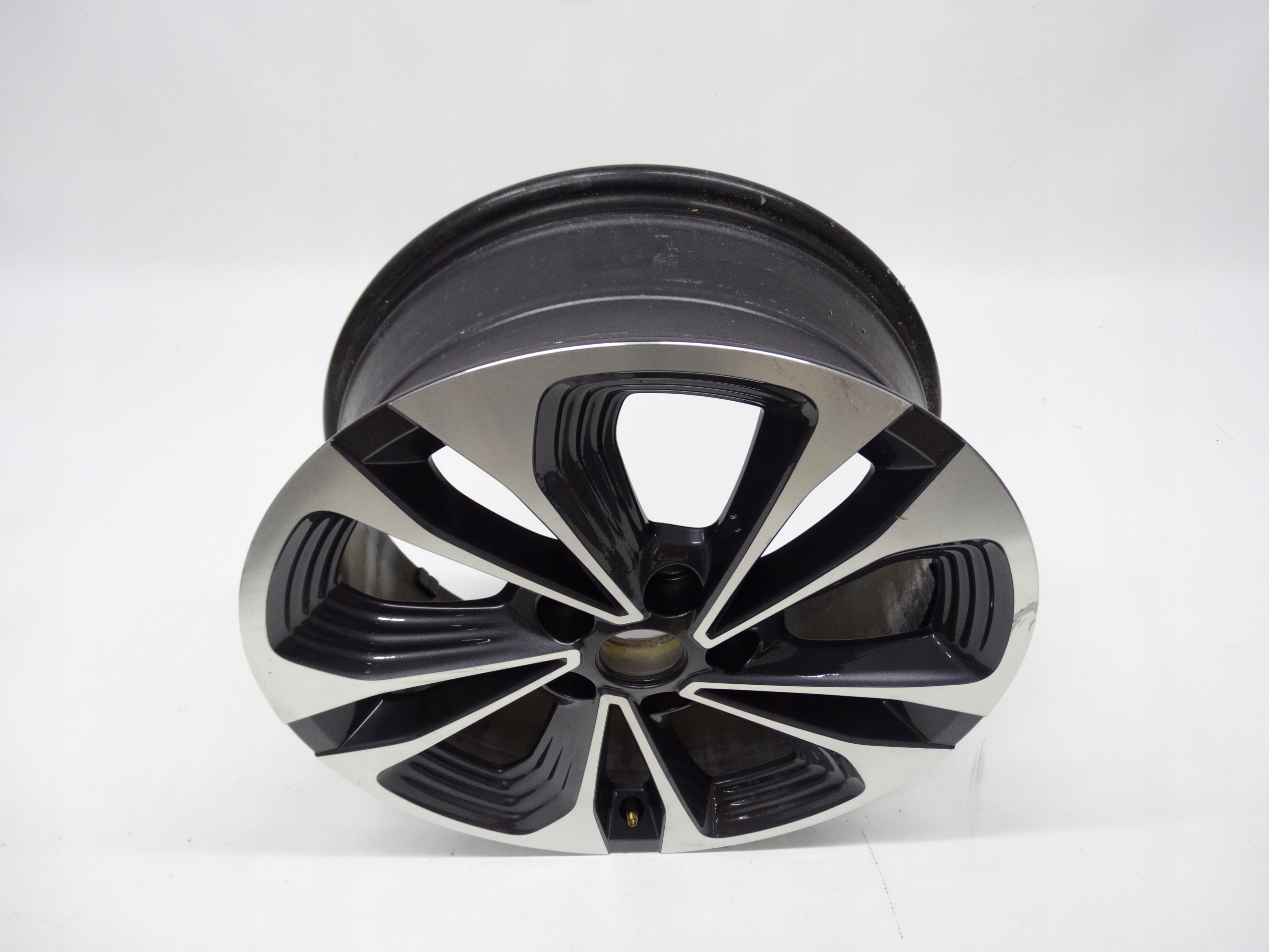 Second image of Renault Zoe Lift felga 17 cali 403009897R