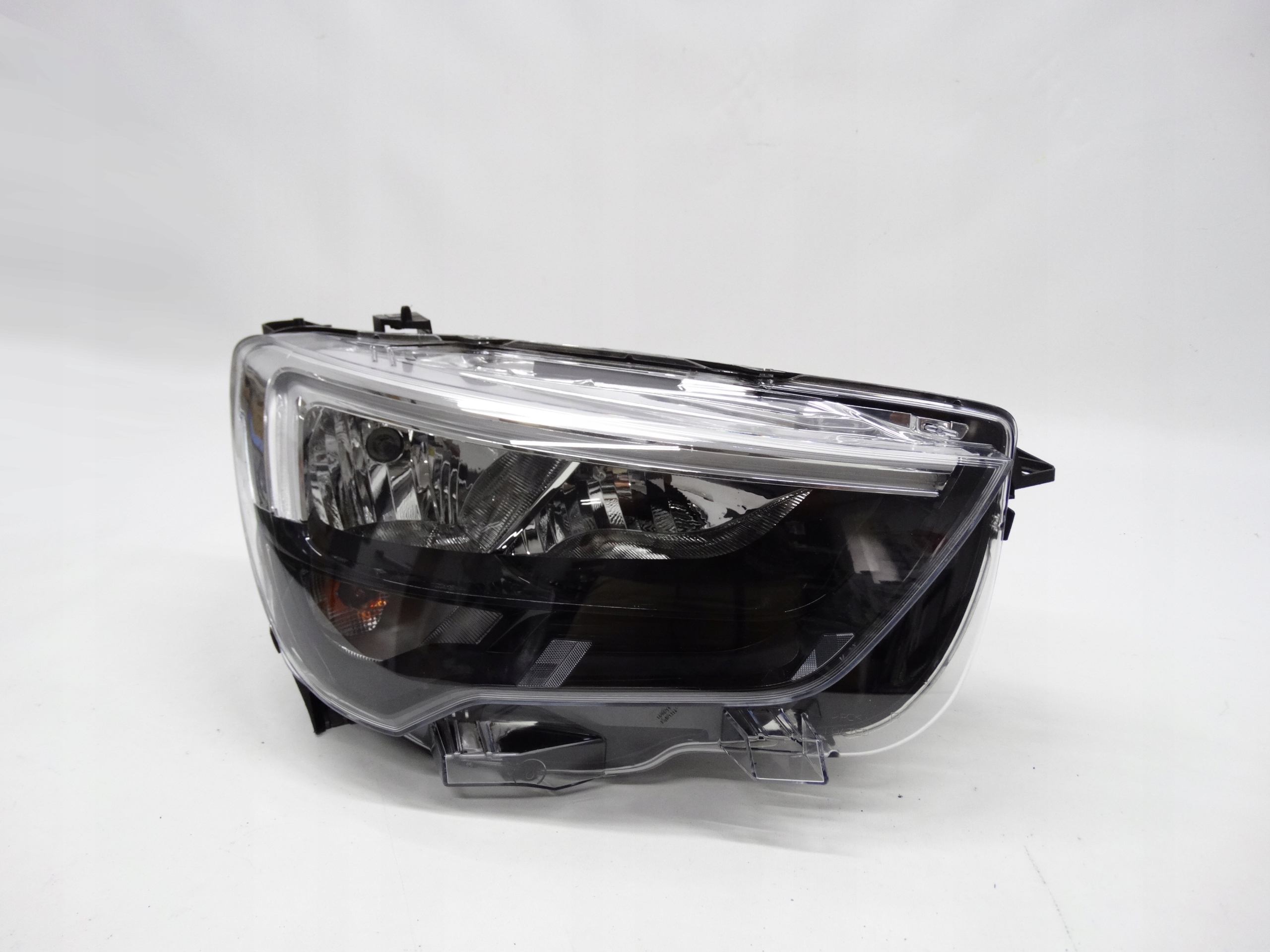 Second image of Opel Combo E IV lampa prawa H7 + LED 9816825980