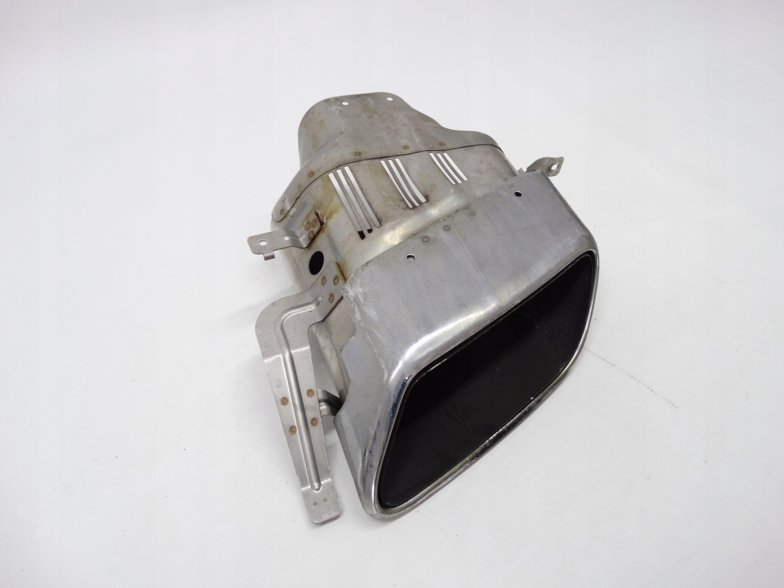 Second image of Volvo S90 V90 16- końcówka wydechu lewa 31383308