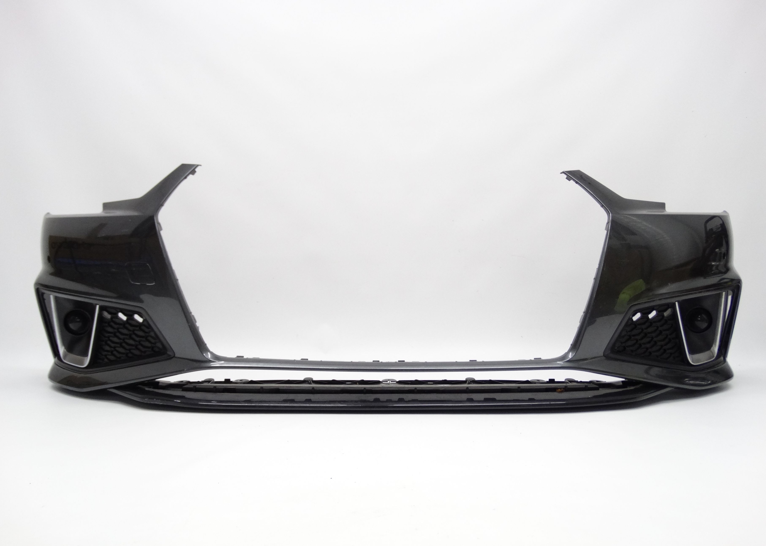 Second image of Audi A4 B9 S-Line Competition 8W 18-19 zderzak przedni 8W0807437AB