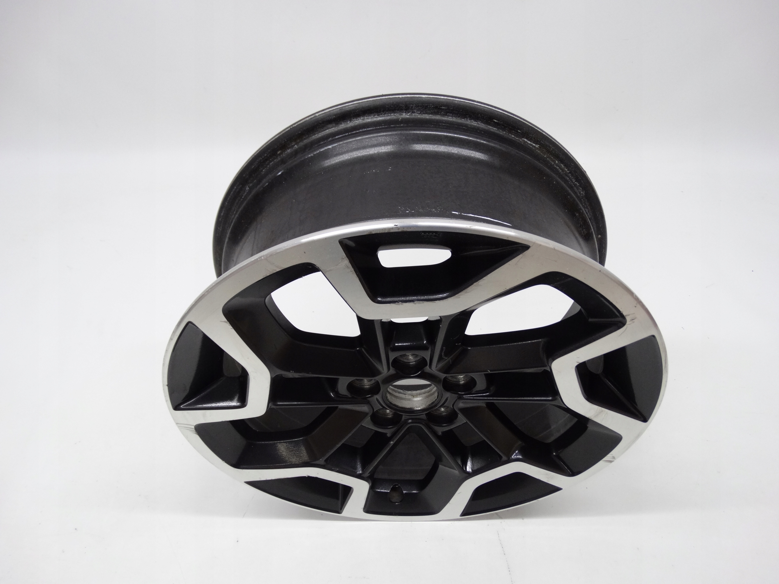 Second image of Subaru XV Crosstrek felga 17 cali oryginalna