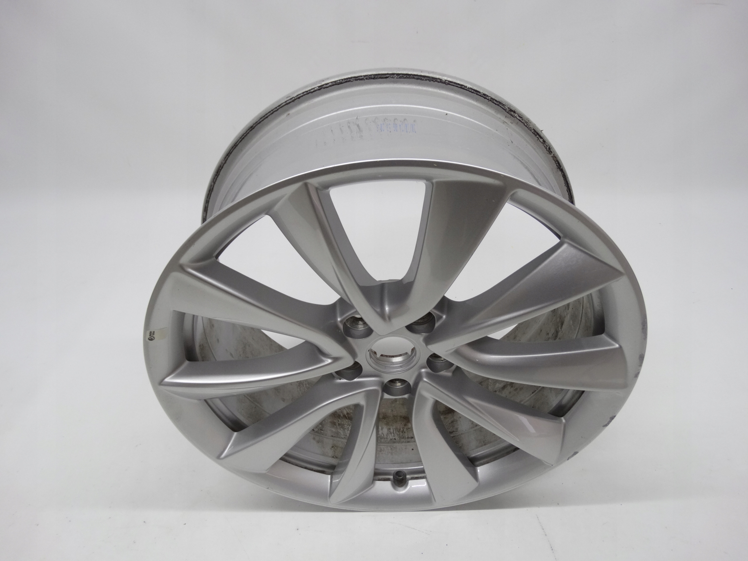 Second image of Tesla Model 3 felga 19 cali 1044224-00-B oryginał