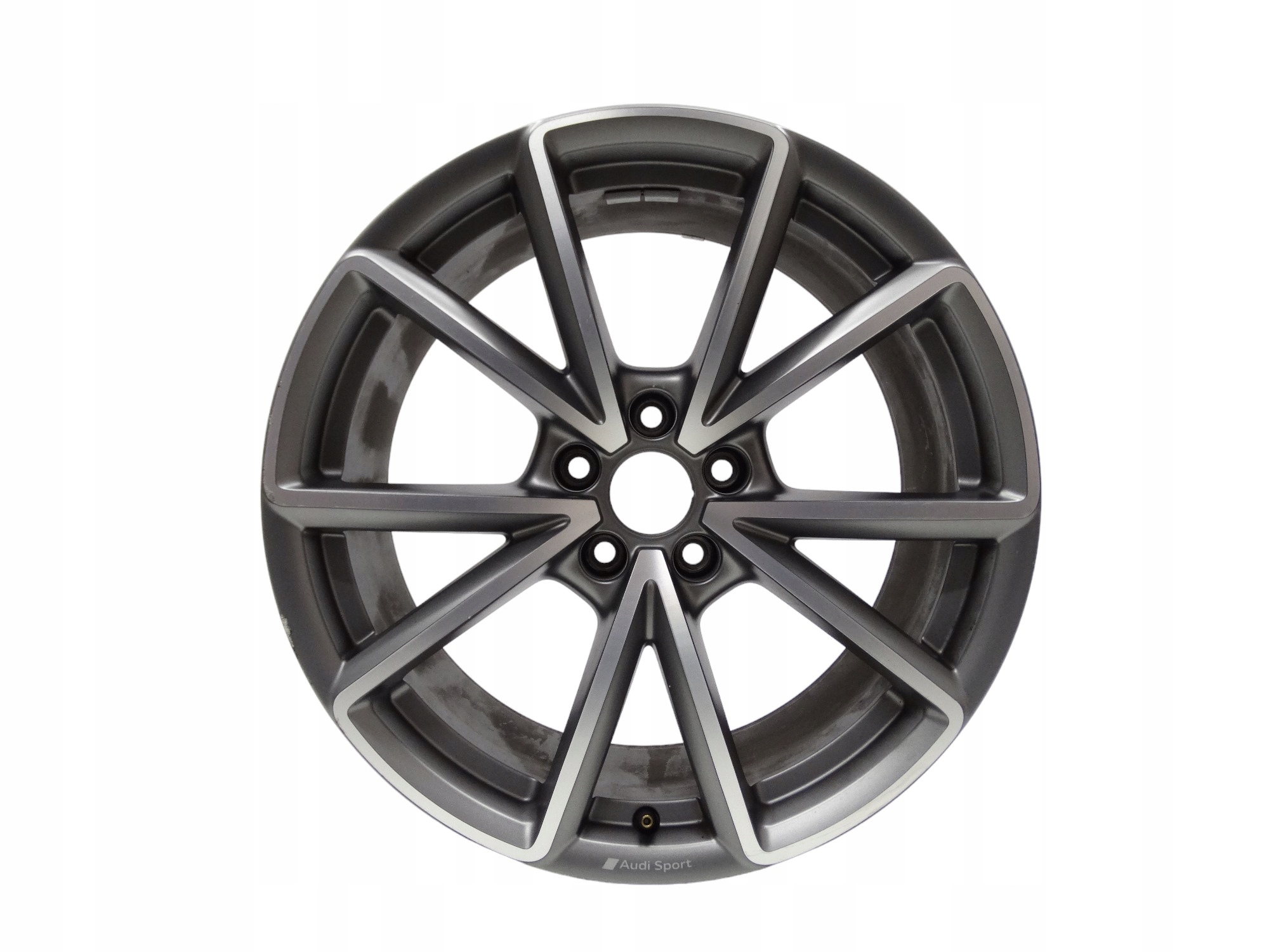 Audi S4 RS4 A4 B9 8W felga 19 cali 8W0601025EA