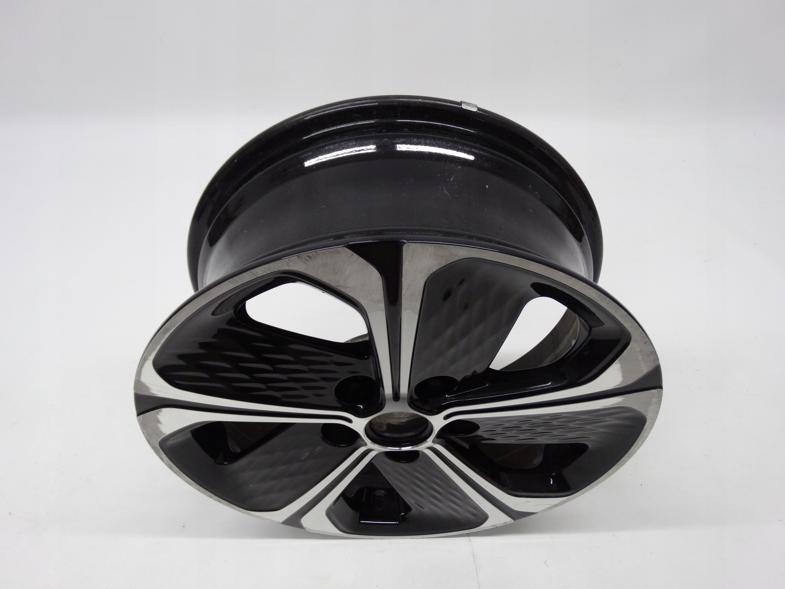 Second image of Kia XCeed felga 16 cali 52910-CR200 oryginalna