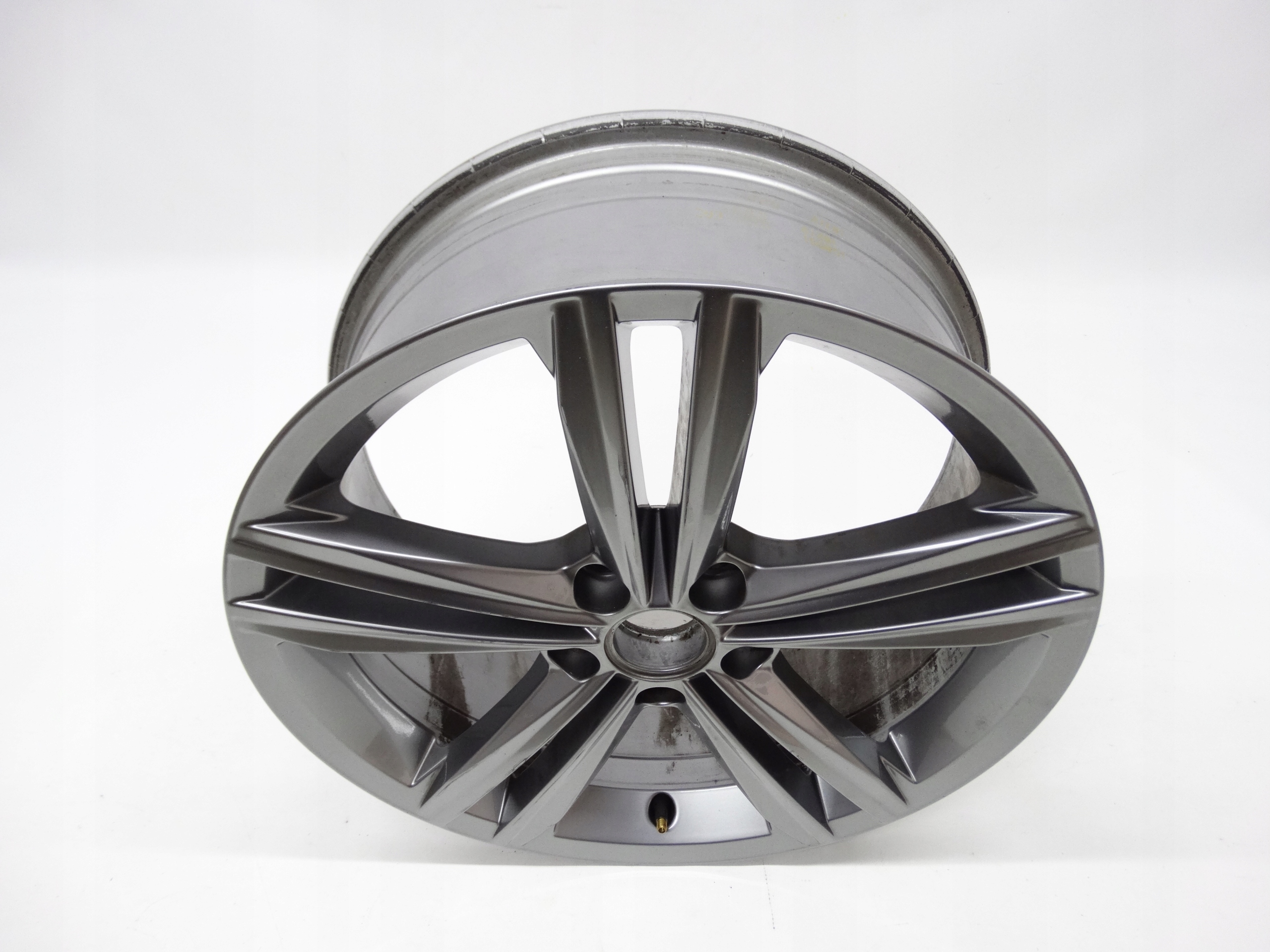 Second image of VW Golf VII R-Line 5G0 felga 18 cali 5G0601025DC