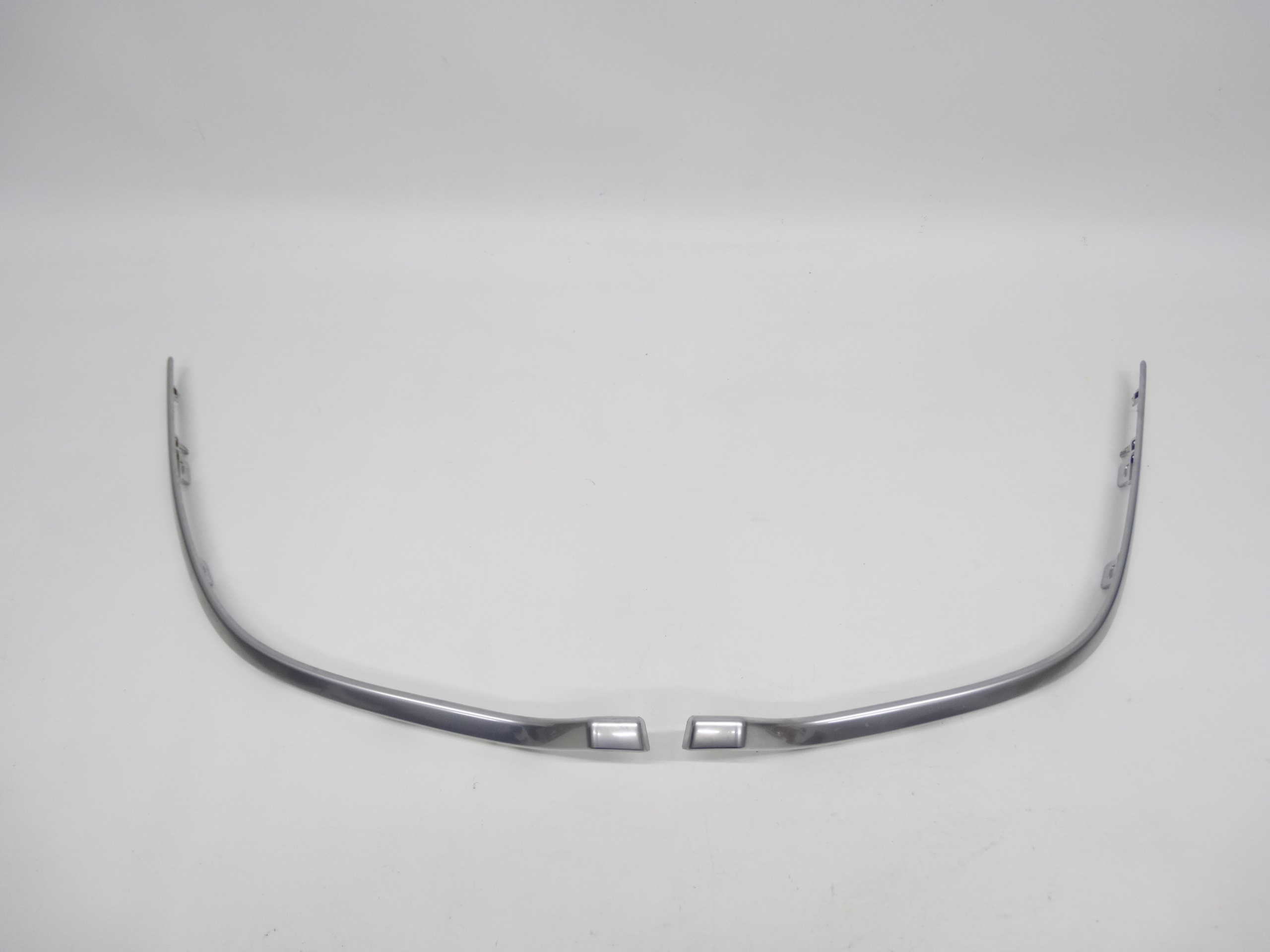 Second image of Toyota Yaris III Lift 14-17 listwa zderzaka satyna 53123-0D060 52123-0D190