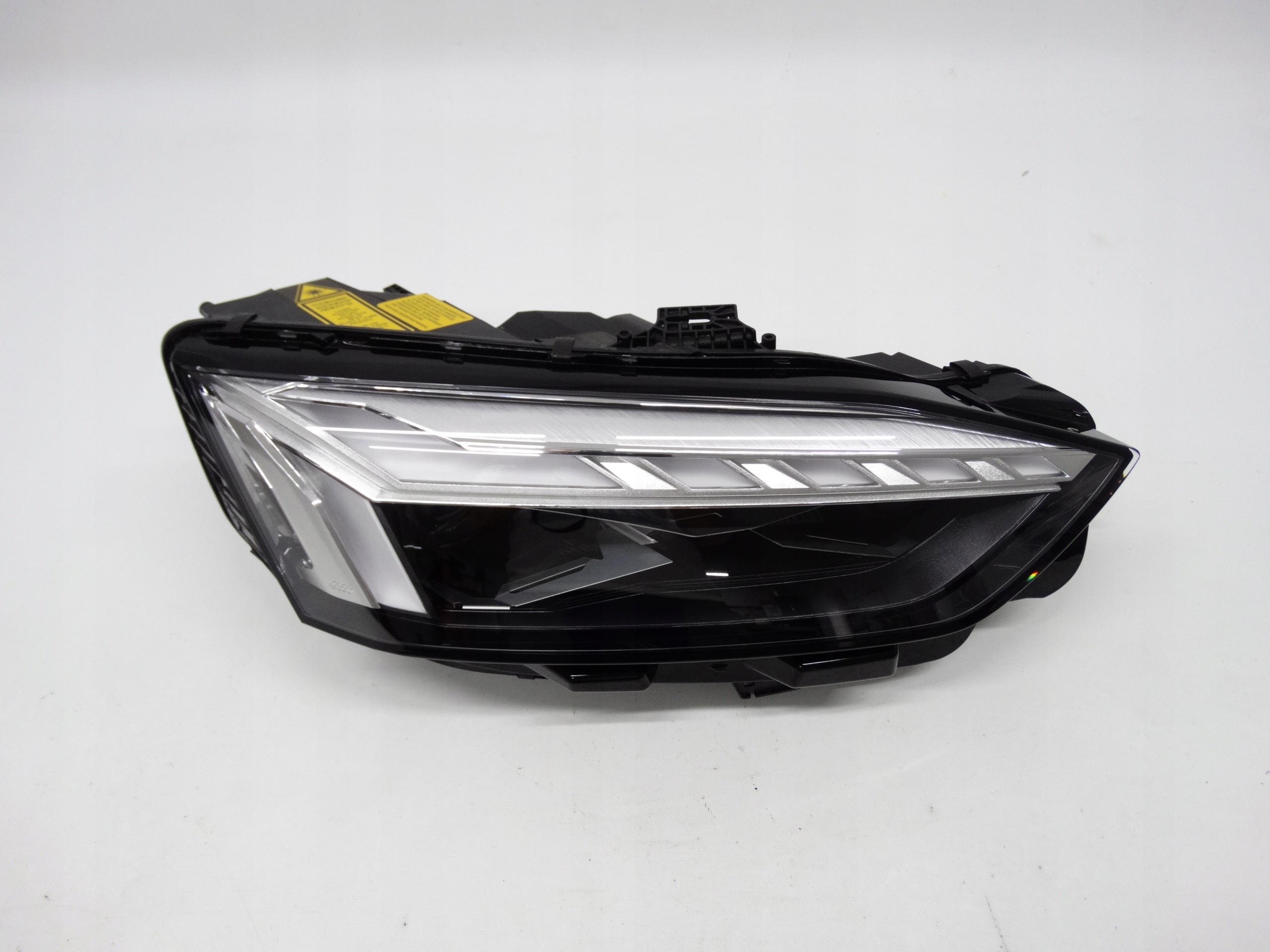 Second image of Audi A5 II B9 8W6 19-23 lampa prawa Laser LED 8W6941086 oryginalna