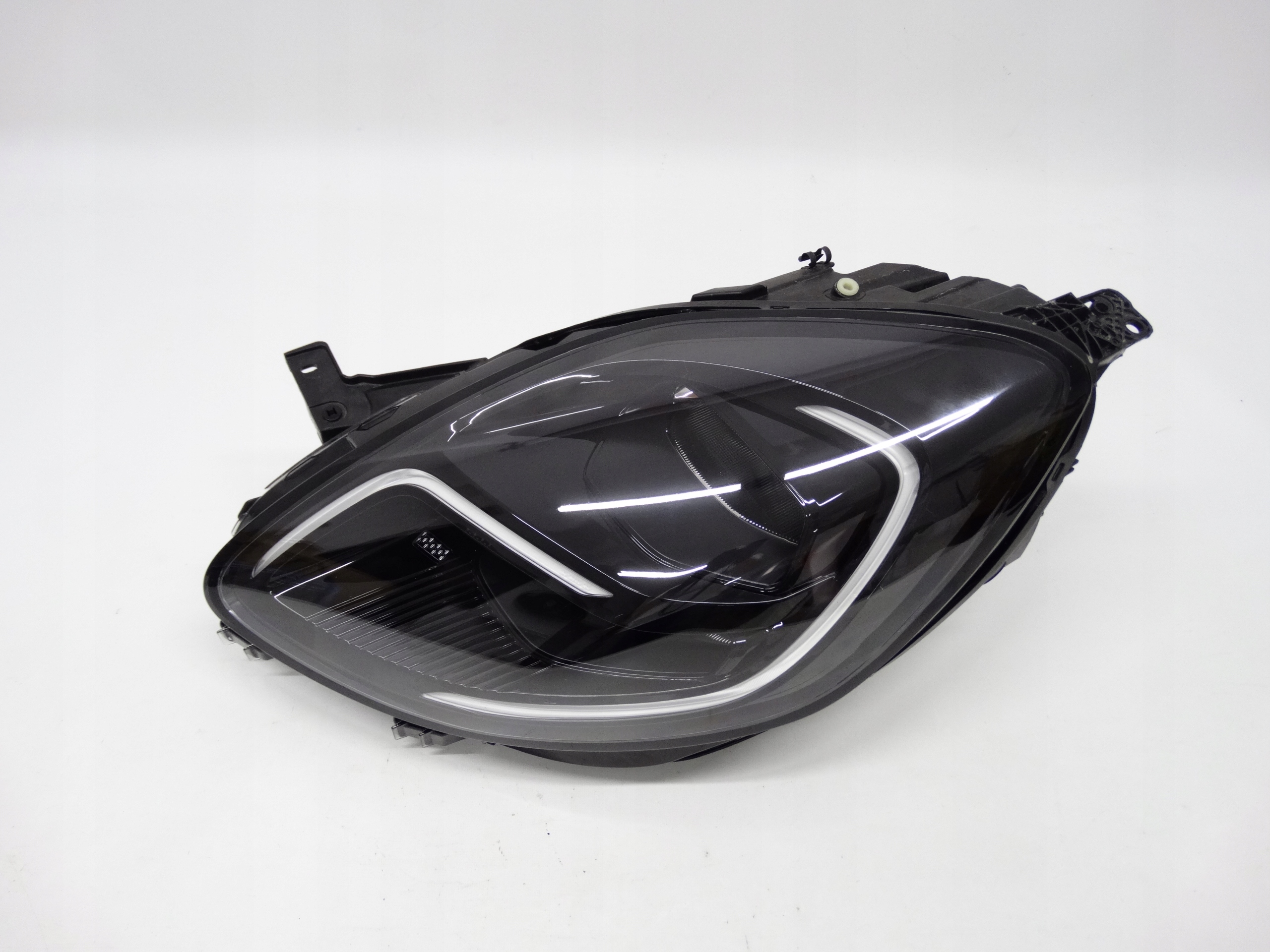 Second image of Ford Puma Mk2 ST Line 19- lampa lewa Full LED L1TB-13E015-LA oryginalna