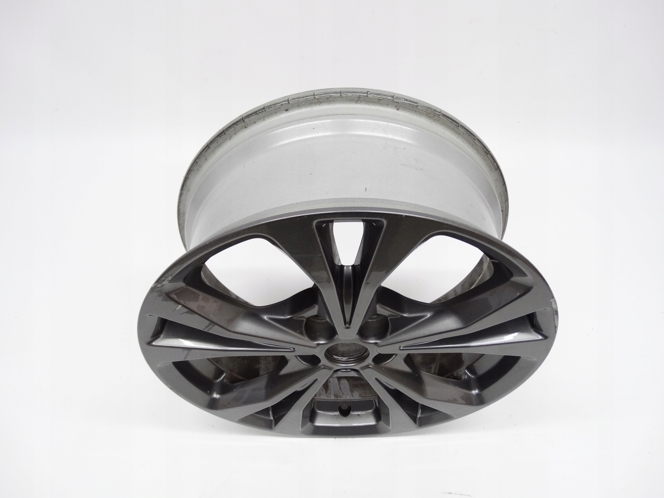 Second image of Ford Kuga Mk3 ST-Line felga 18 cali LV4C-N2B oryginalna