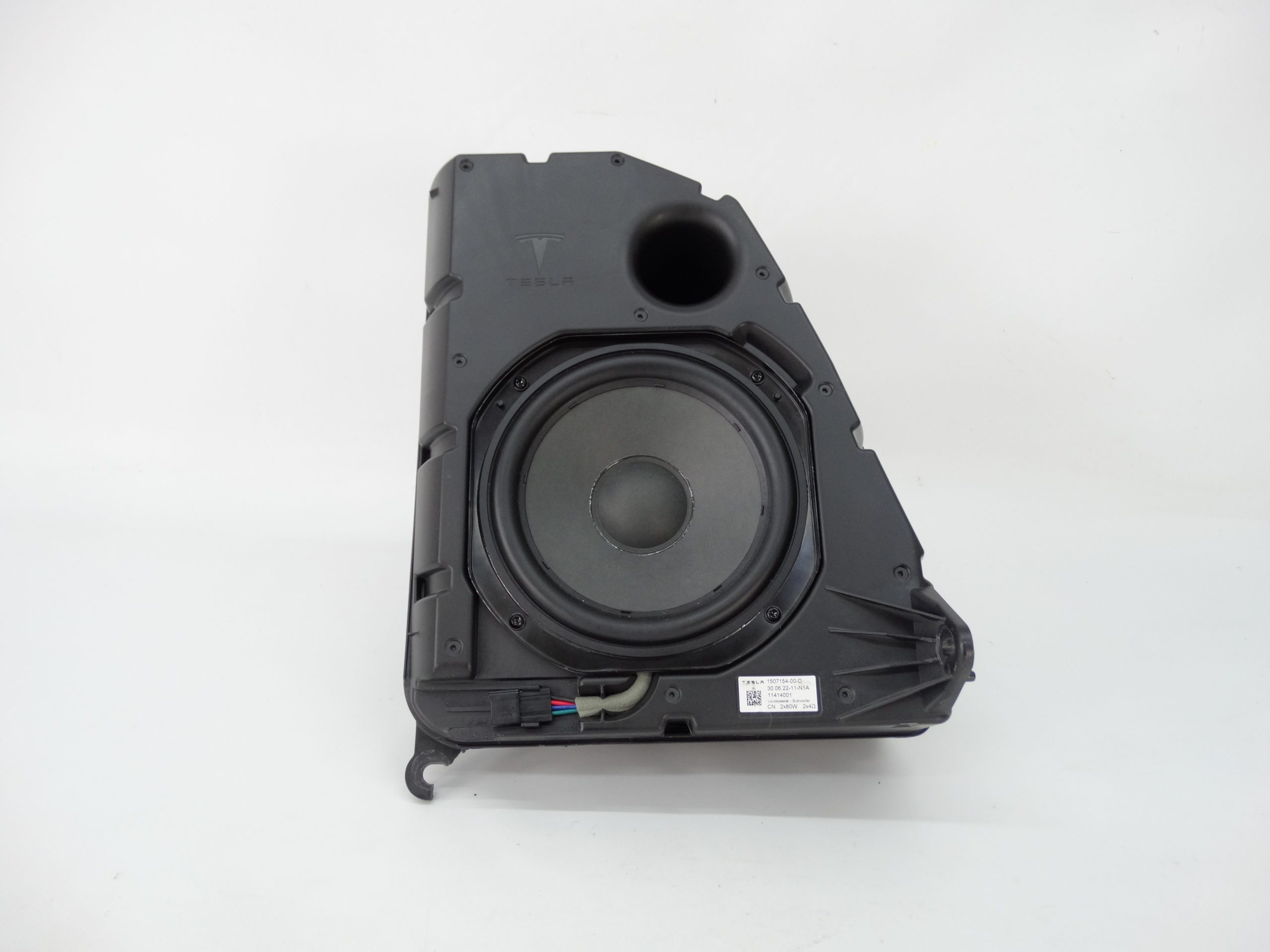 Second image of Tesla Y 2020+ głośnik niskotonowy subwoofer 1507154-00-D oryginalny