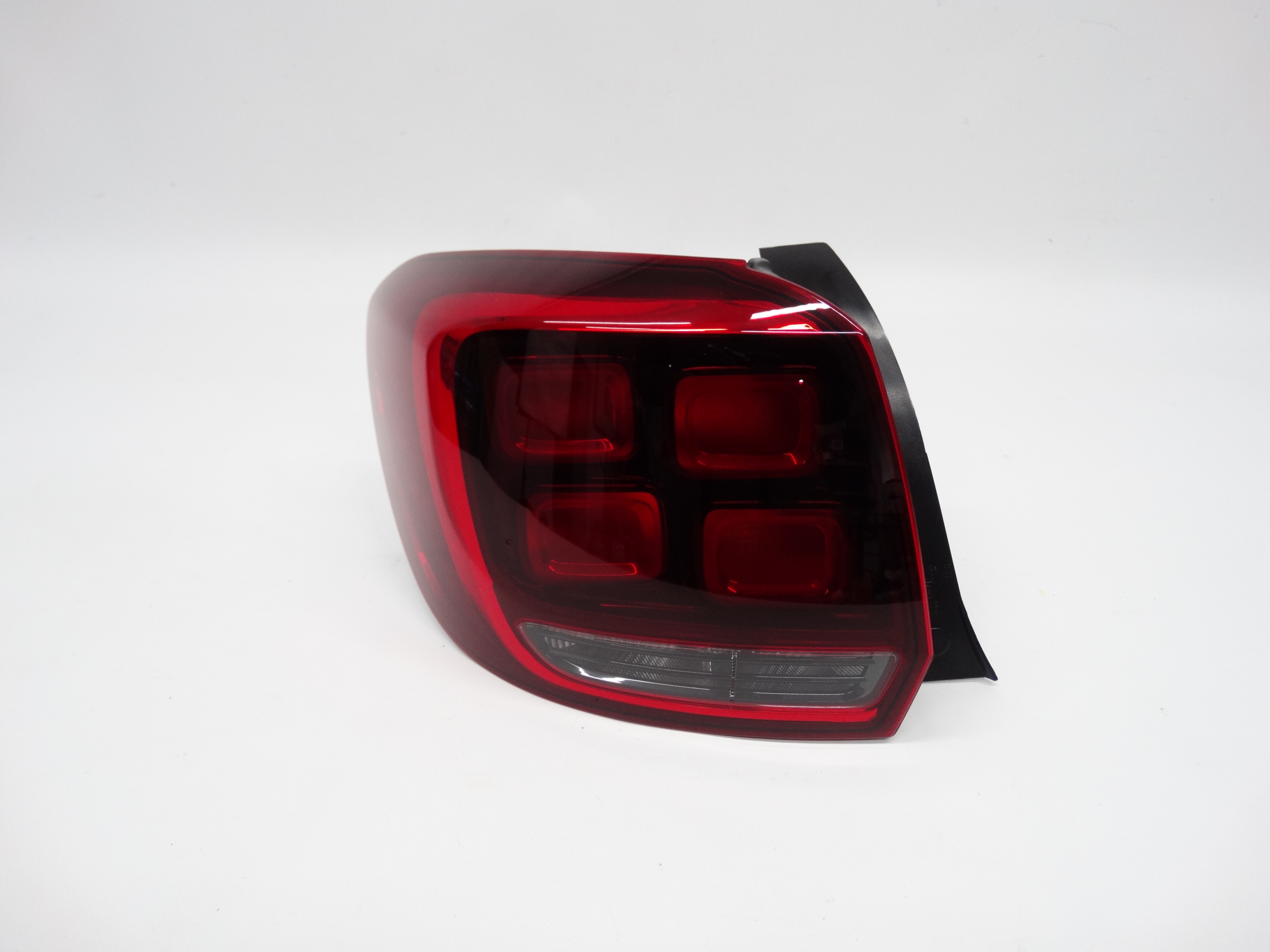 Second image of Dacia Sandero II Lift 16-20 lampa tylna lewa w błotnik 265554938R oryginał