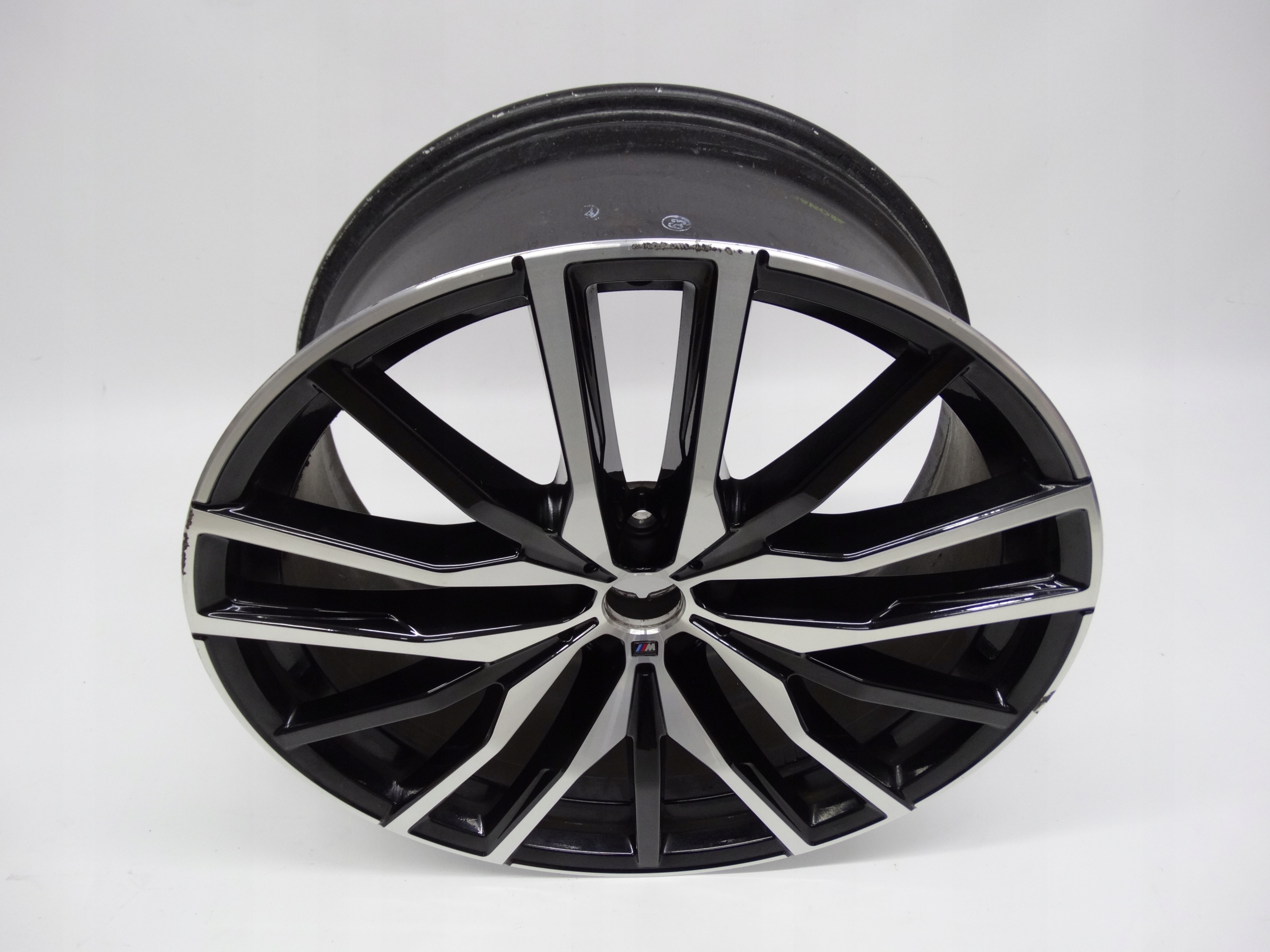 Second image of BMW X5 G05 X6 G06 felga 22 cale przednia 8090013 oryginalna