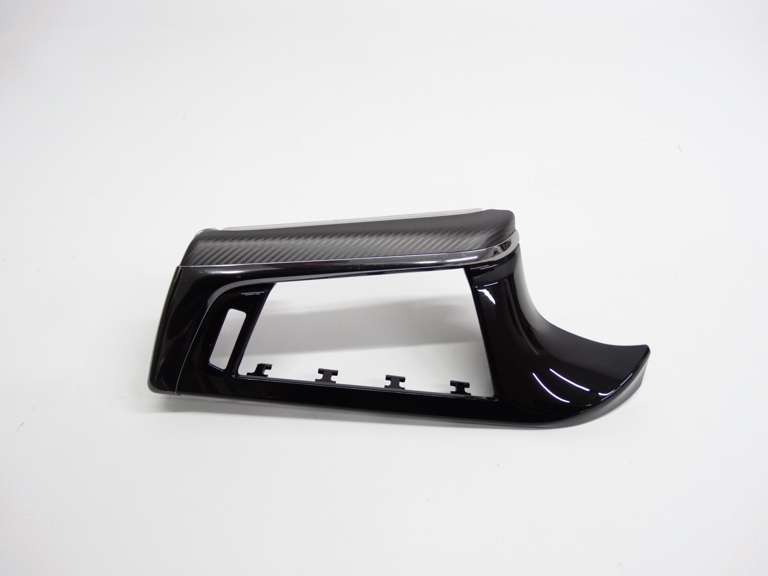 Second image of BMW M5 F90 dekor alu carbon konsoli deski rozdzielczej 8070547 oryginalny