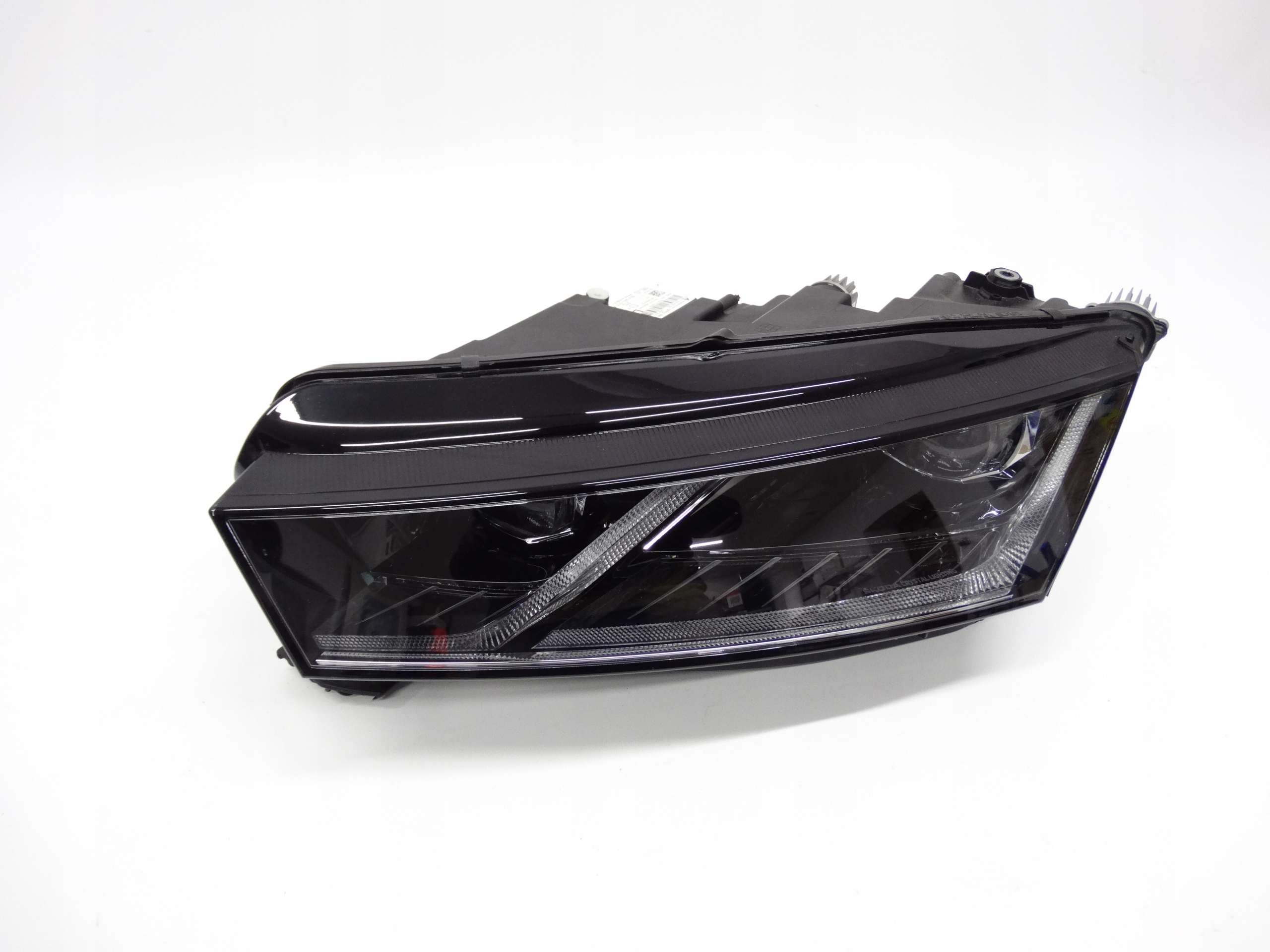 Second image of Skoda Octavia IV 19-23 lampa lewa Full LED 5E4941015A oryginalna