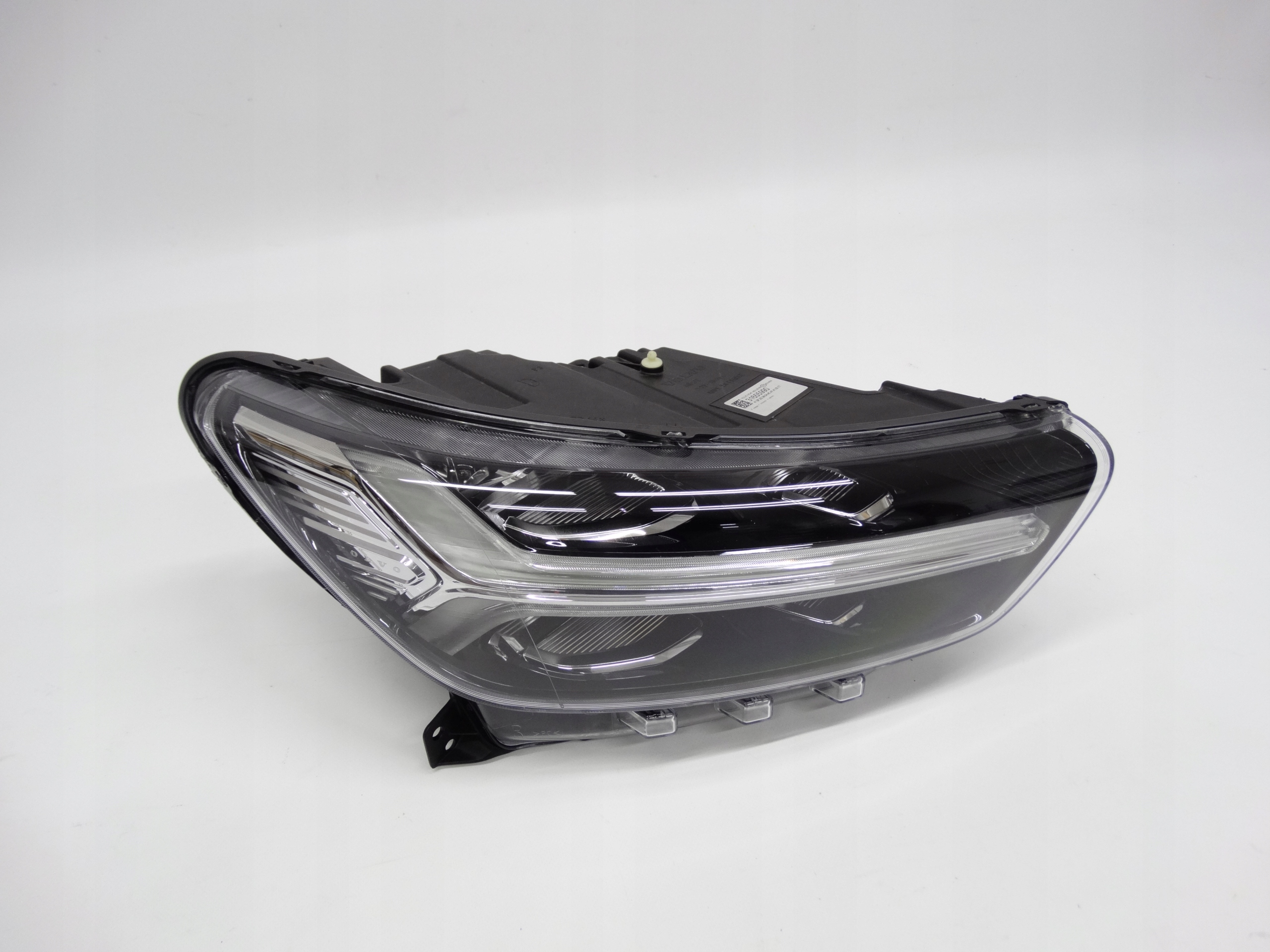 Second image of Volvo XC40 17-22 lampa prawa MID Full LED 31655990 oryginalna