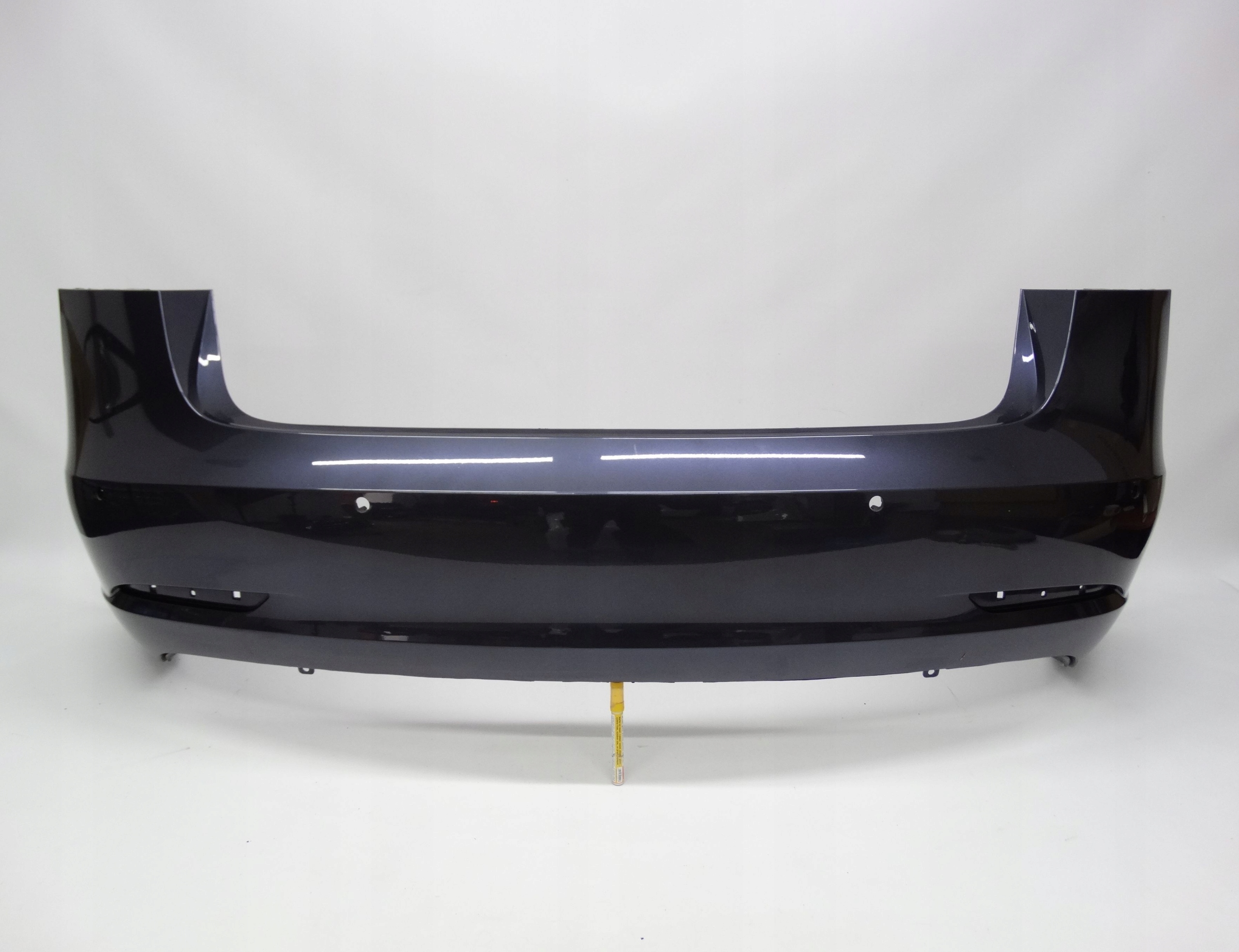 Second image of Tesla Model 3 17-23 zderzak tylny oryginalny 1108905-00-D