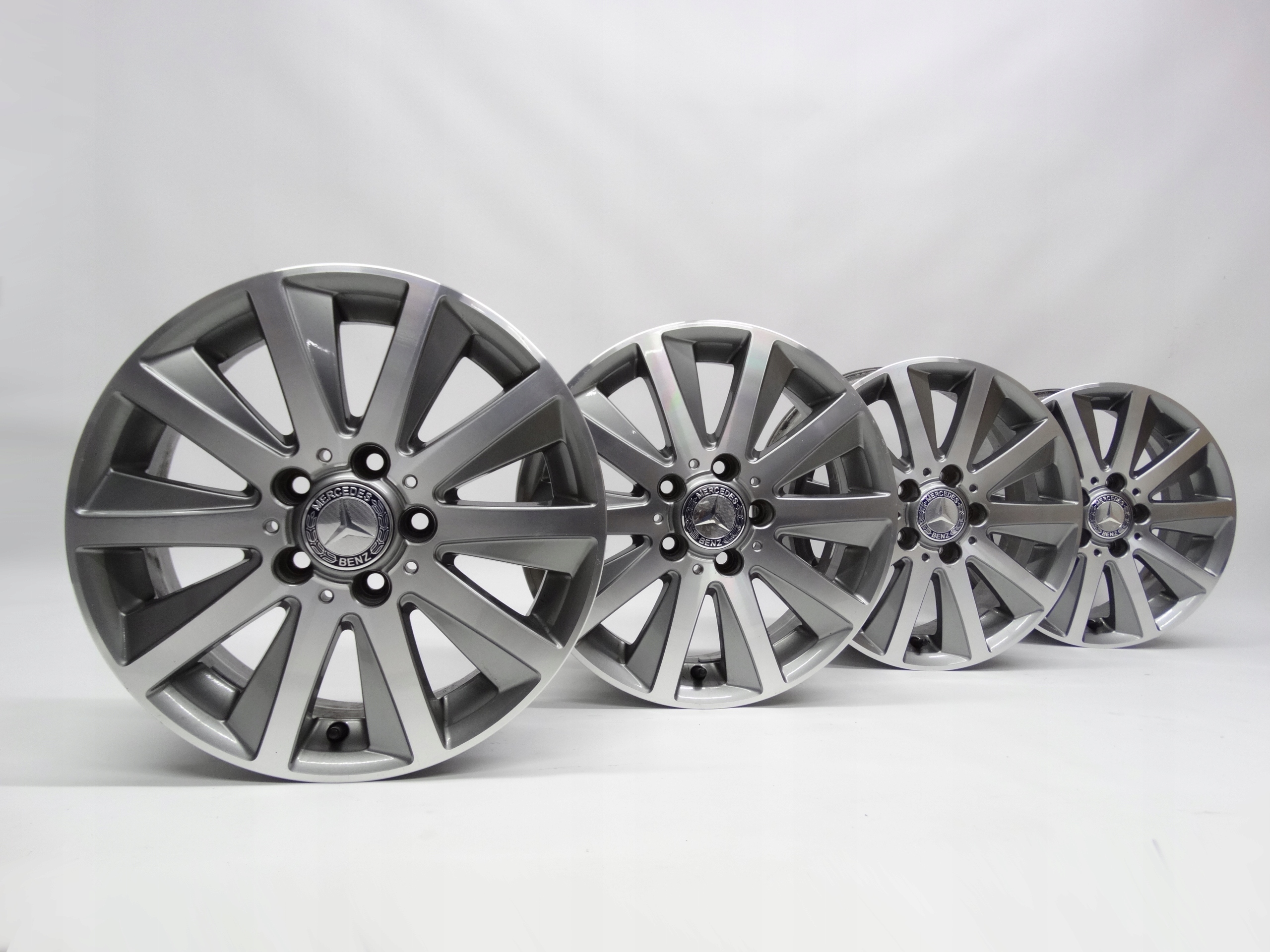 Second image of Mercedes A-Klasa W169 komplet felg 16 cali A1694013102 oryginalne