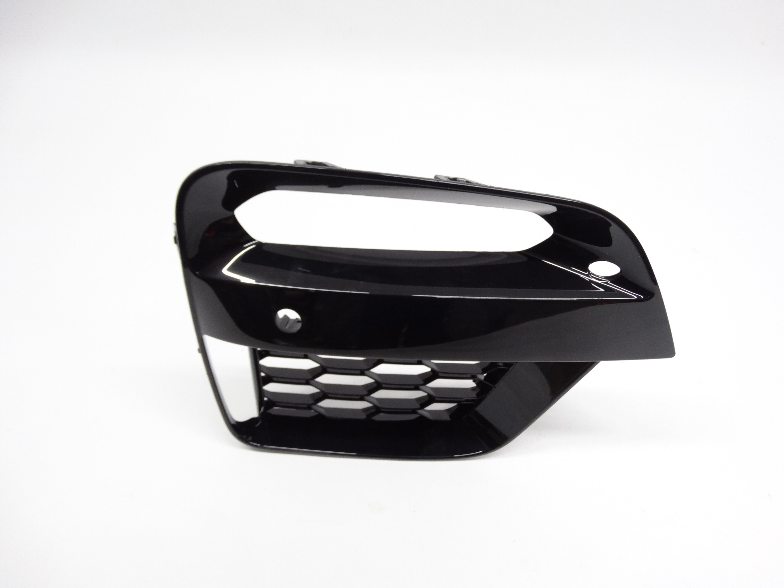 Second image of BMW X3 G01 M-Pakiet 17-21 kratka prawa 8064312 oryginalna NOWA