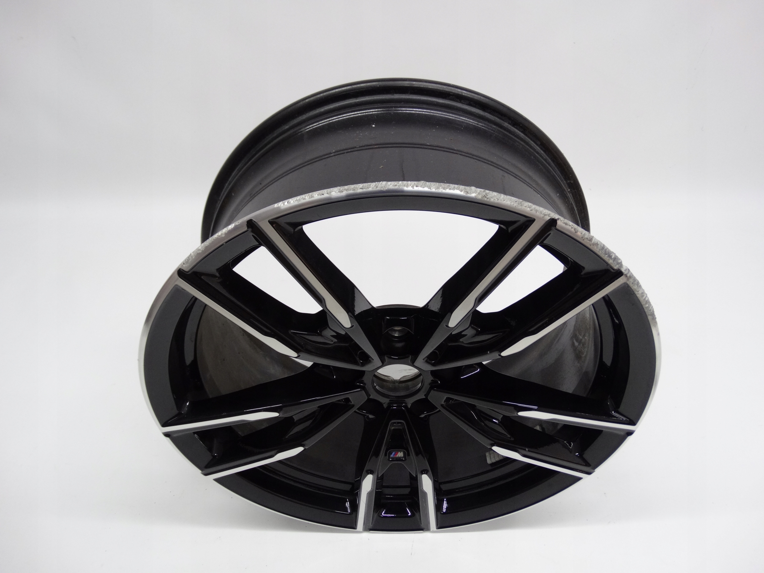 Second image of BMW 3 G20 G21 felga 19 cali tylna 5A49EE6 oryginalna