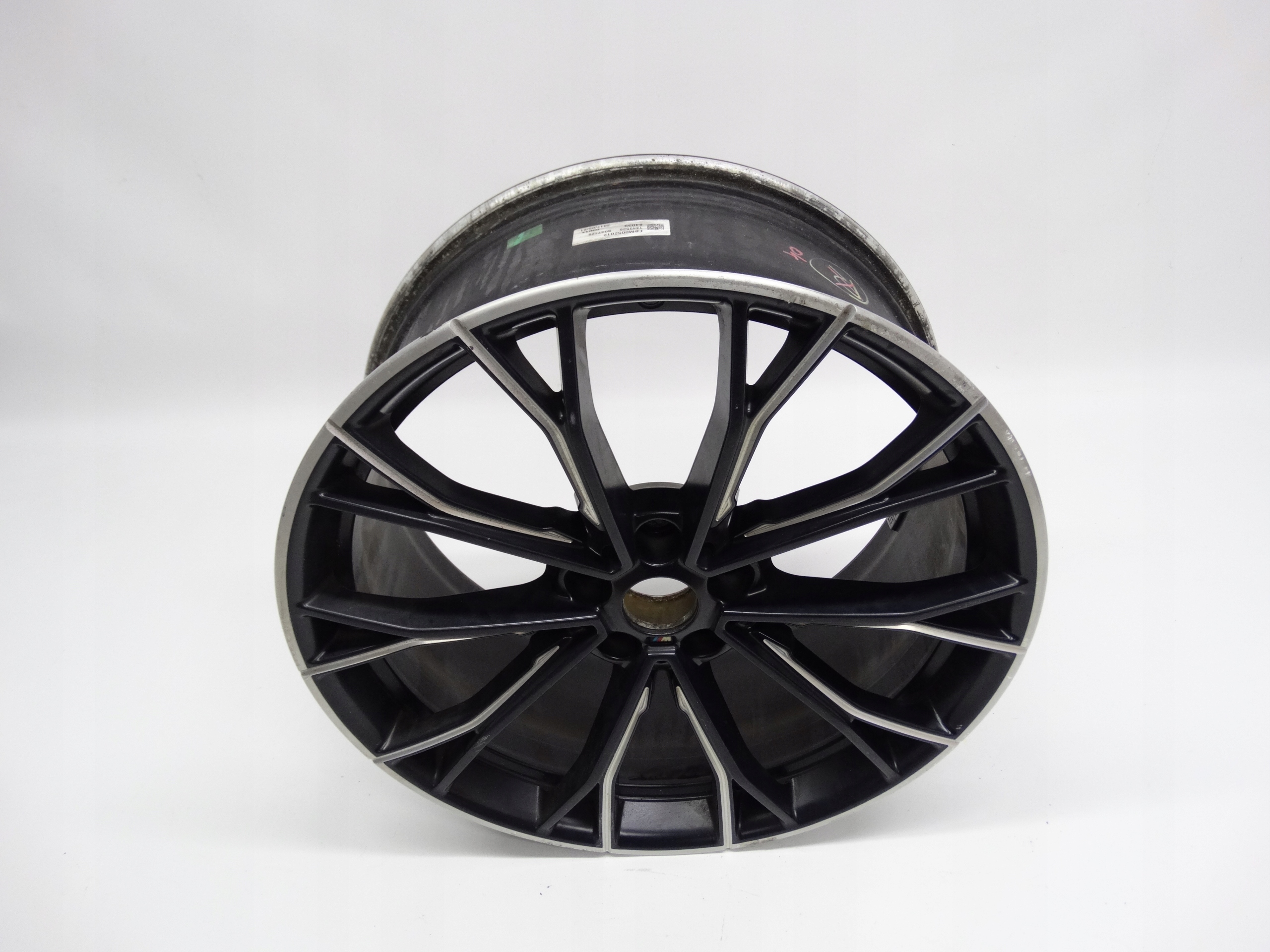 Second image of BMW 5 G30 G31 felga tylna 20 cali 6874445 oryginalna