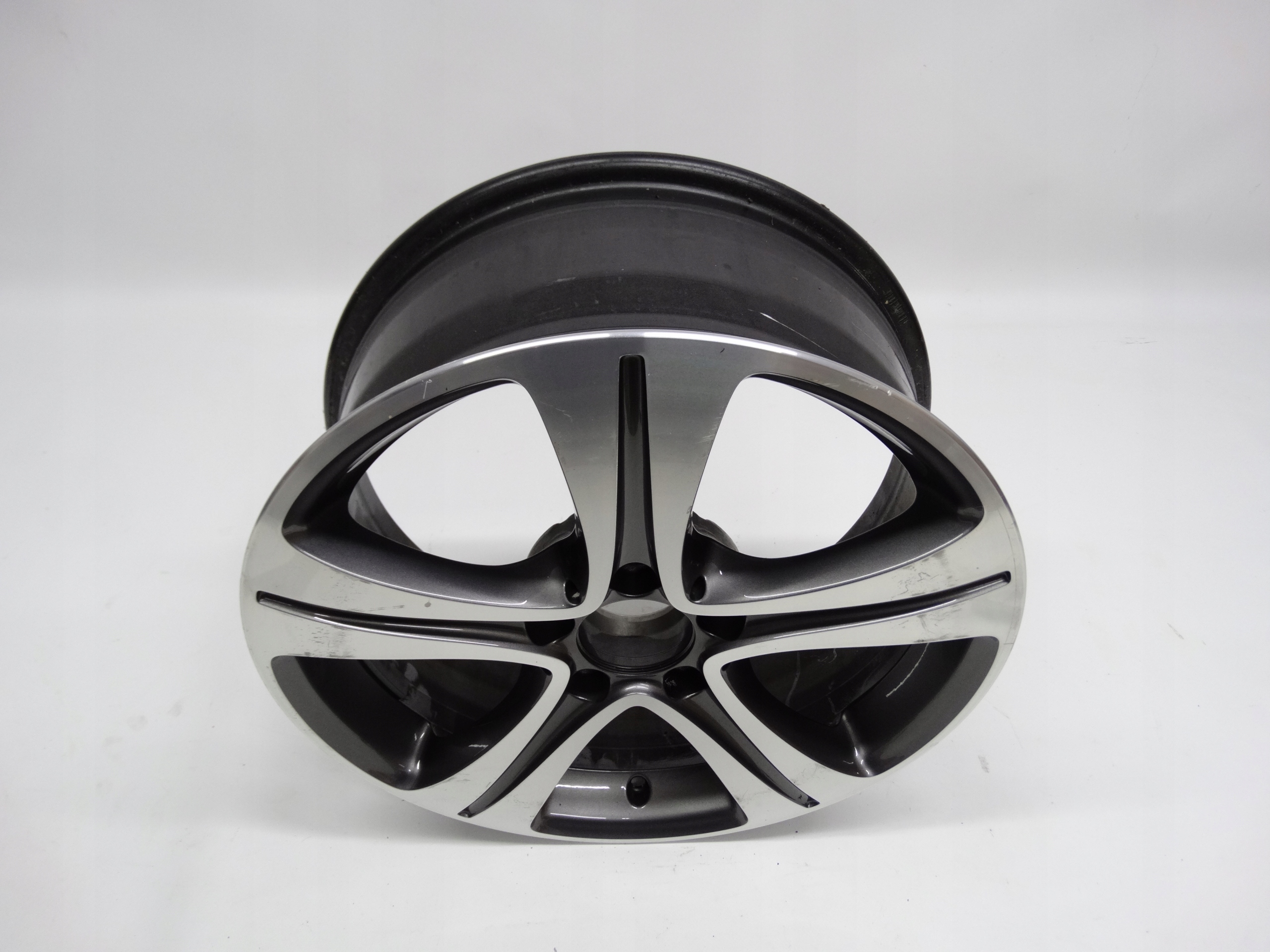 Second image of Mercedes E-klasa W213 felga 17 cali A2134011200 oryginalna