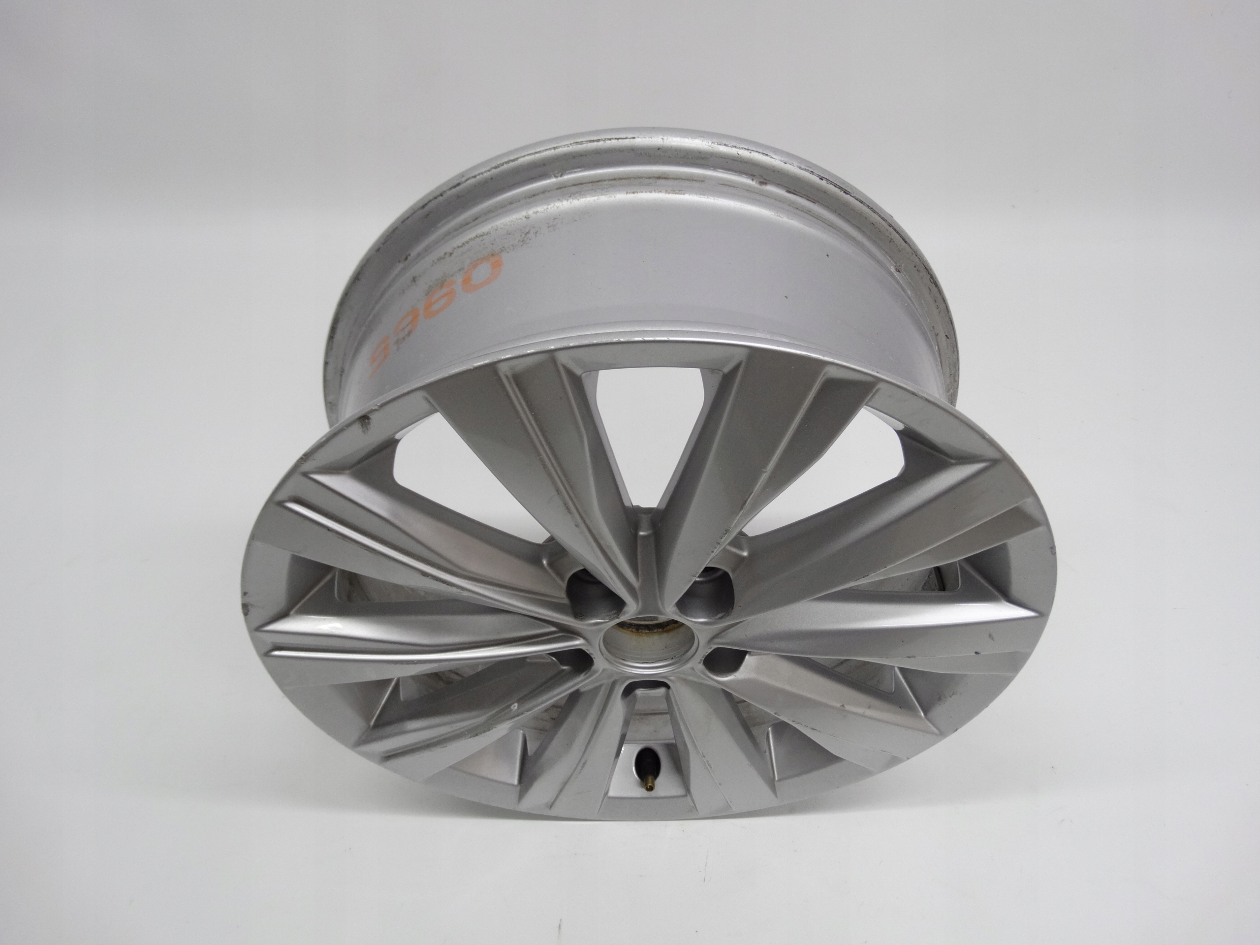 Second image of VW Polo VI 2G felga 16 cali 2G0601025S oryginalna