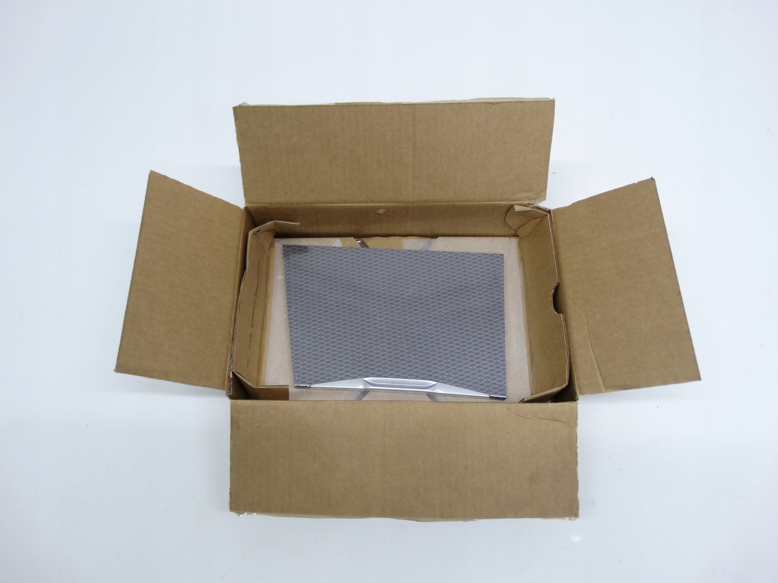 Second image of BMW 2 G42 3 G20 G21 4 G26 dekor alu Rhombicle 5A19792 oryginał NOWY