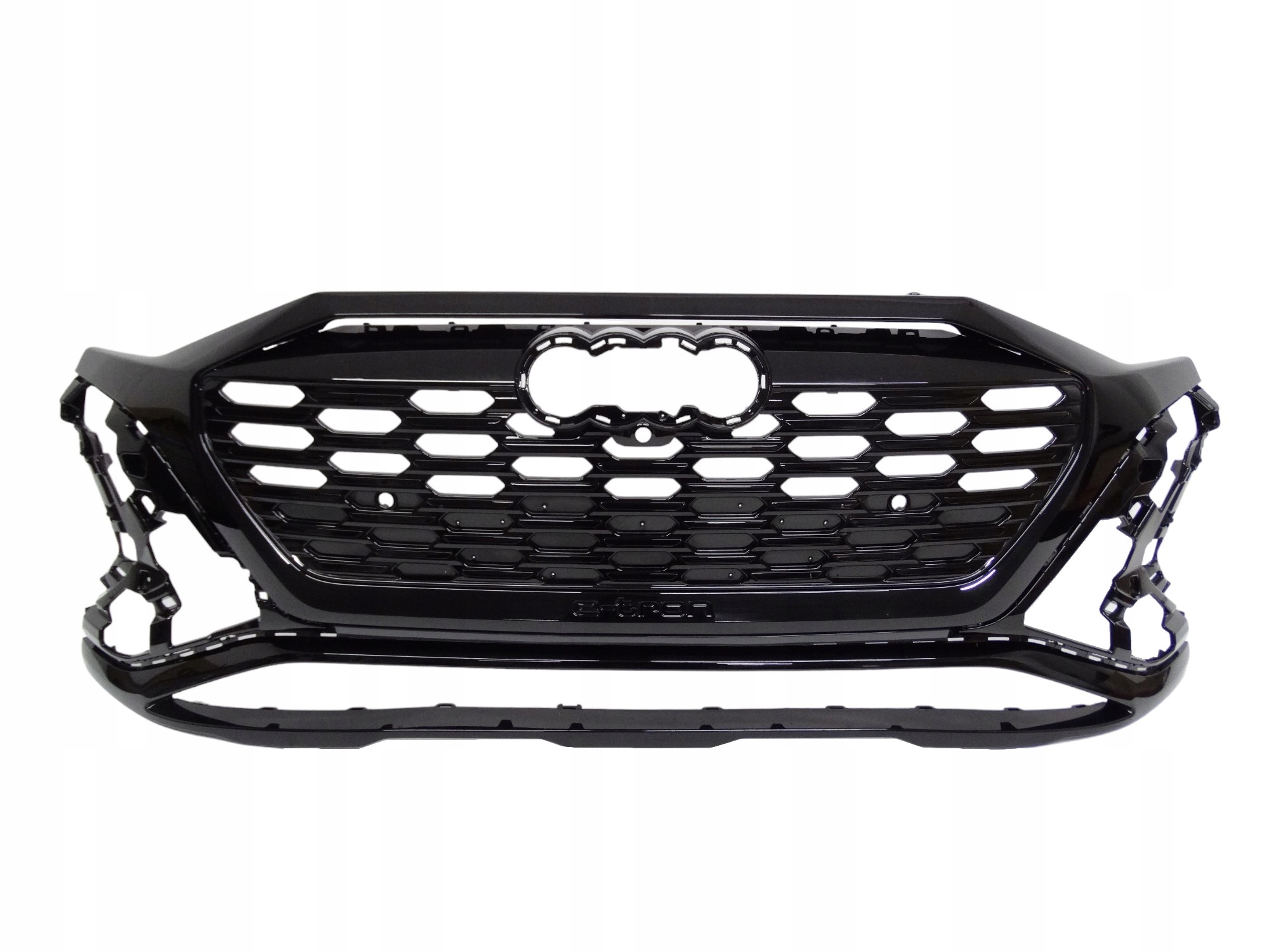 Audi Q8 E-Tron Lift S-line 22- zderzak przedni 4KE807725 oryginalny