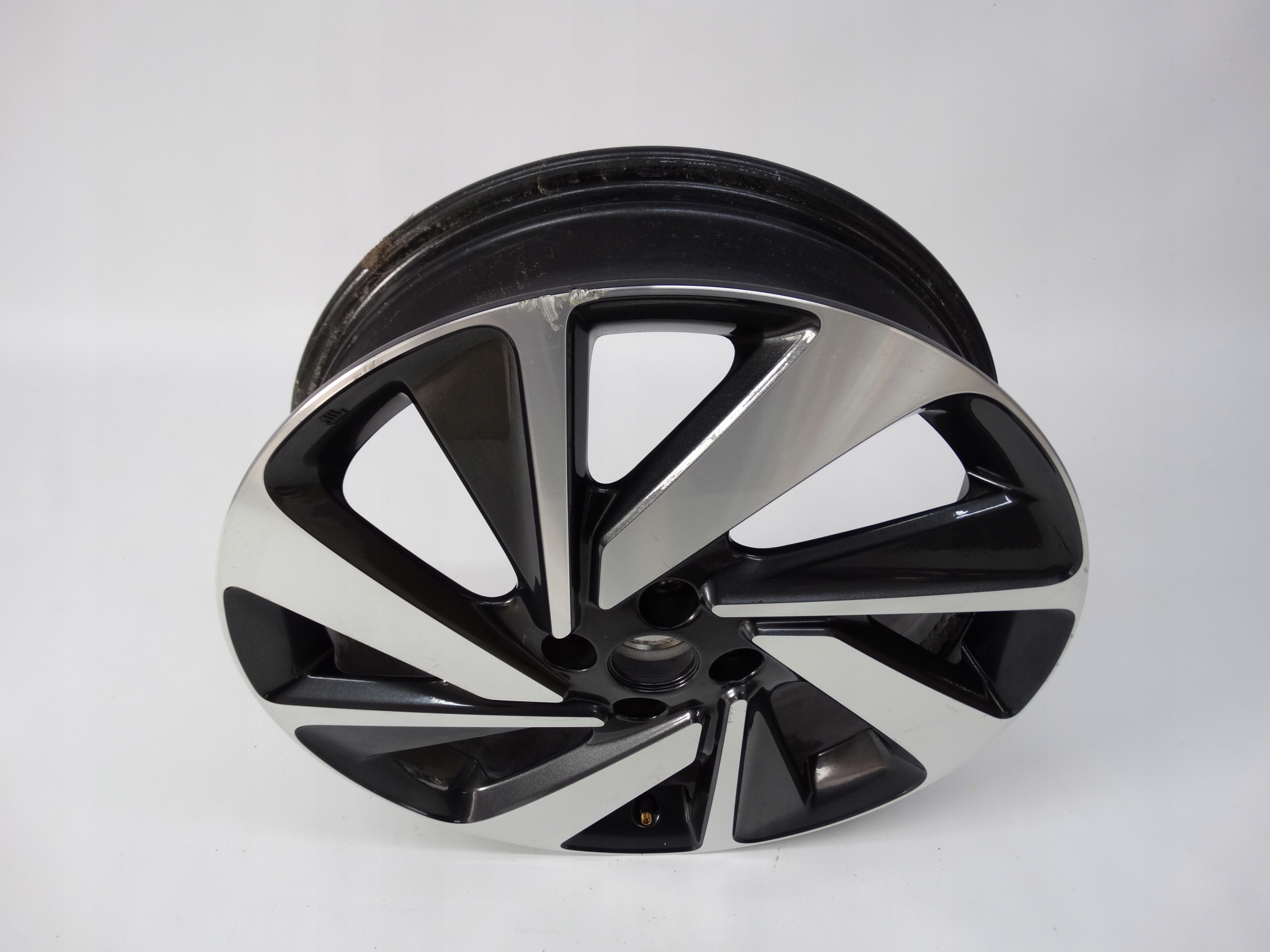 Second image of Toyota Aygo X felga 18 cali CMS1211-3 oryginalna